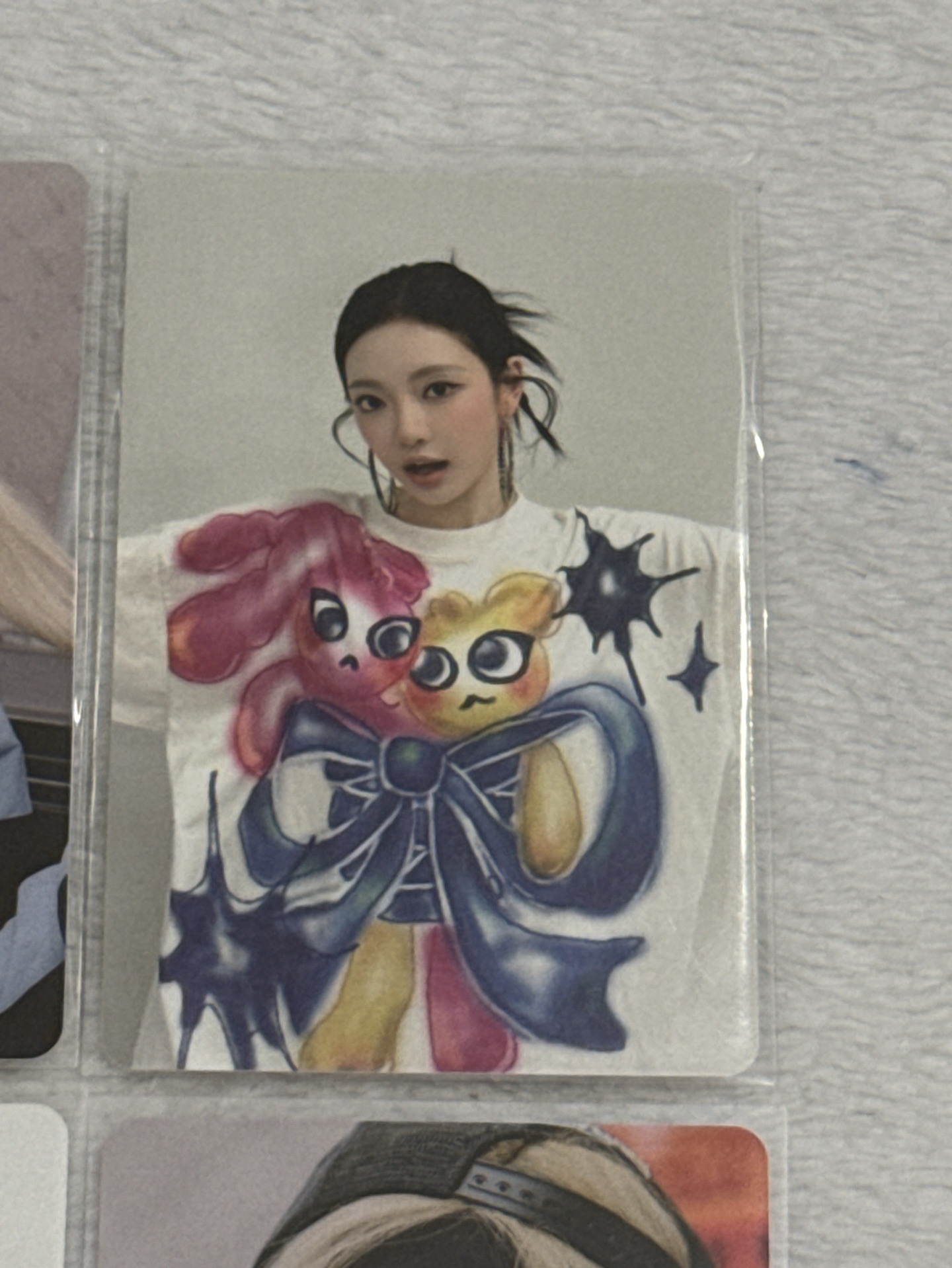 官拍寧（上右）