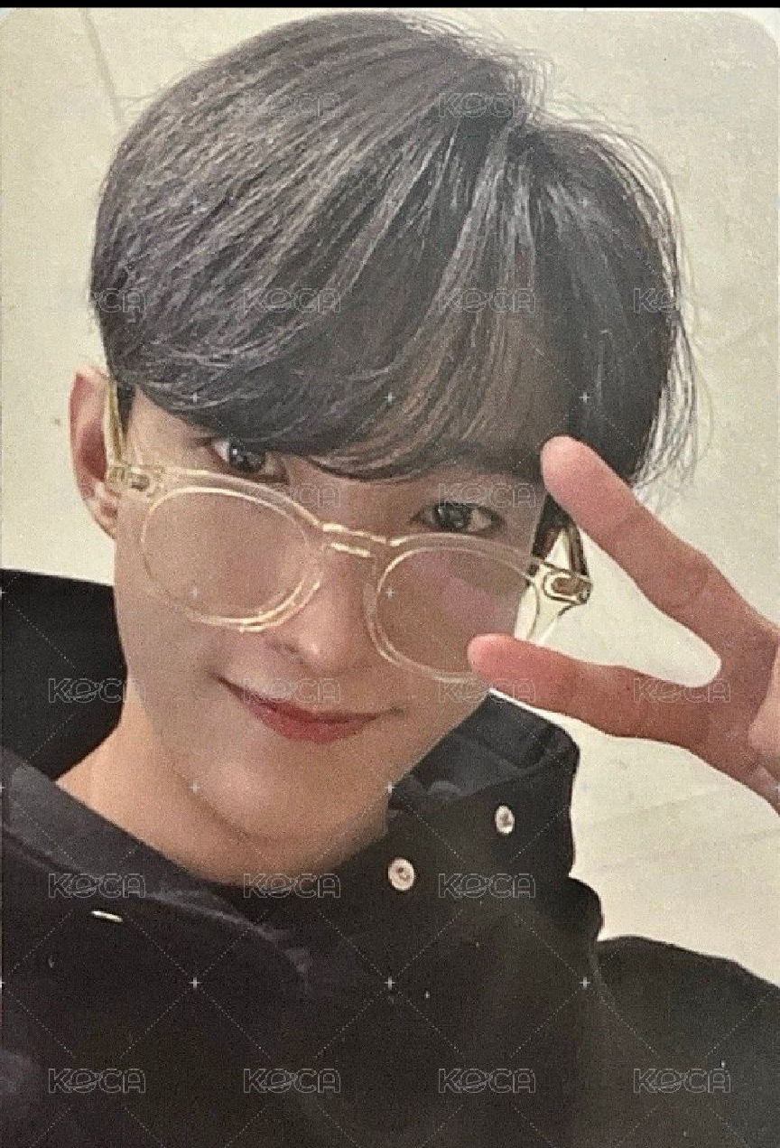 正四後續 yzy B 簽售卡 眼鏡碩❤️（150）