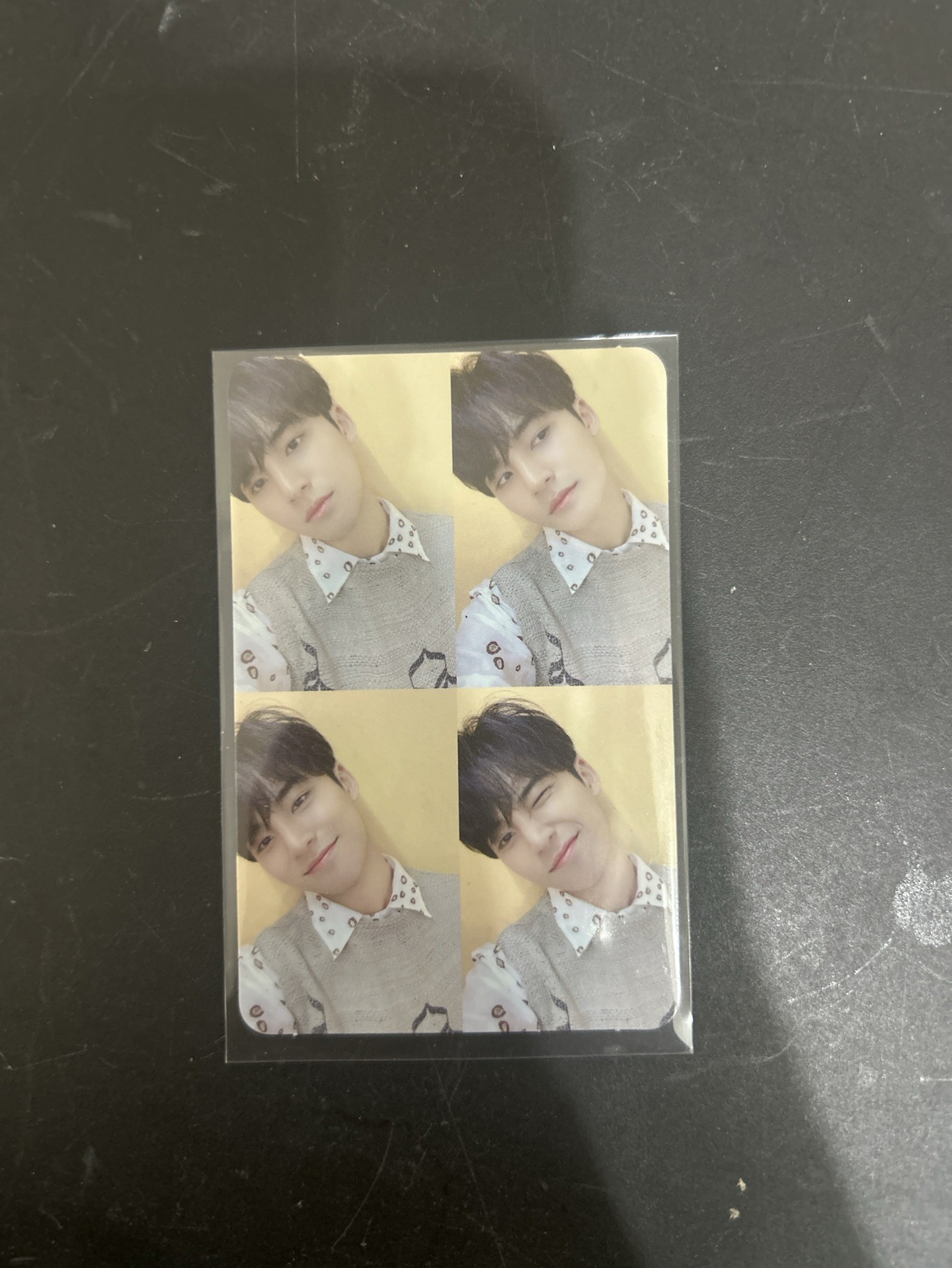 珉奎 四宮格小卡