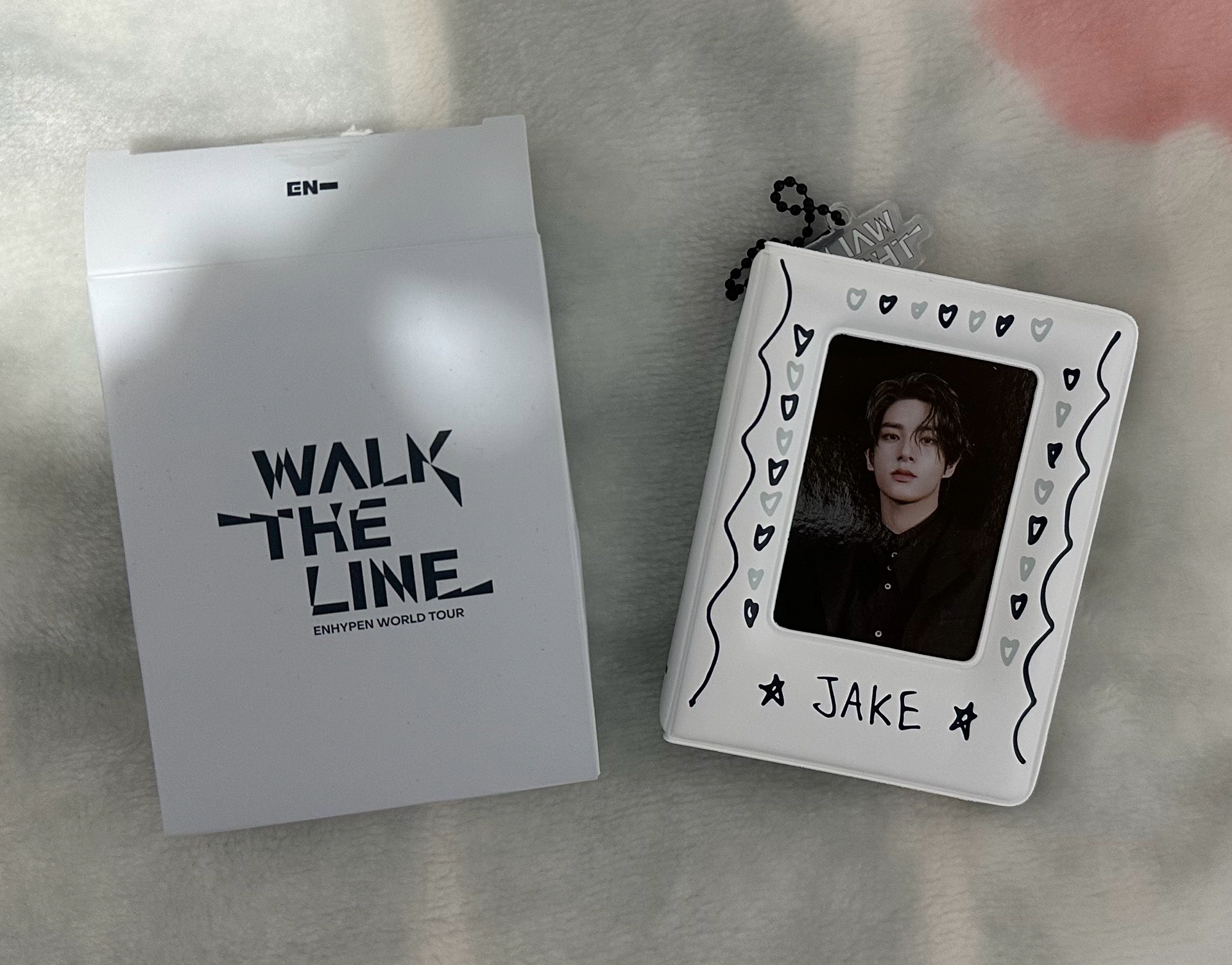 載倫台北快閃店卡冊