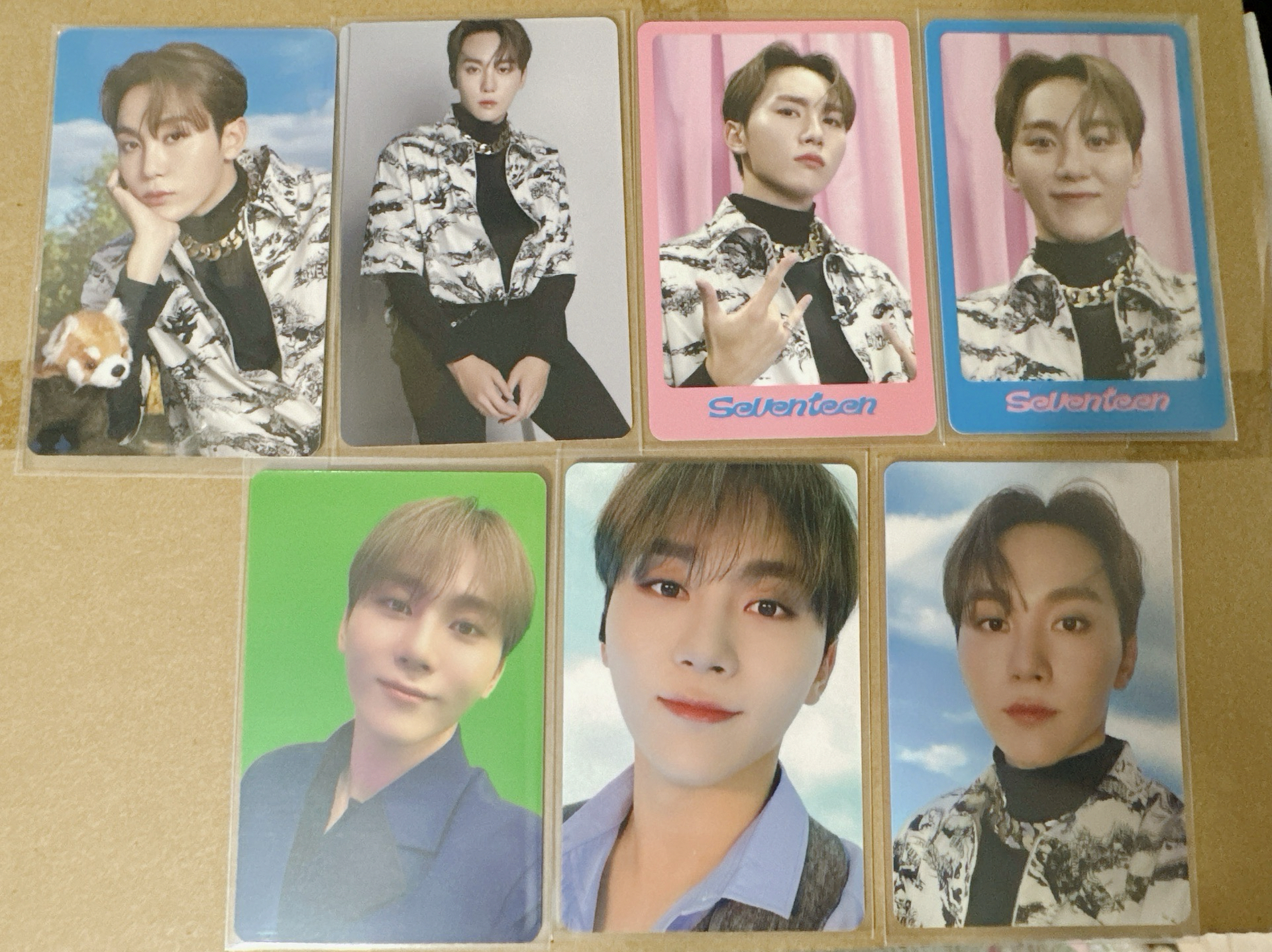 SEVENTEEN 2022 DICON 卡冊卡