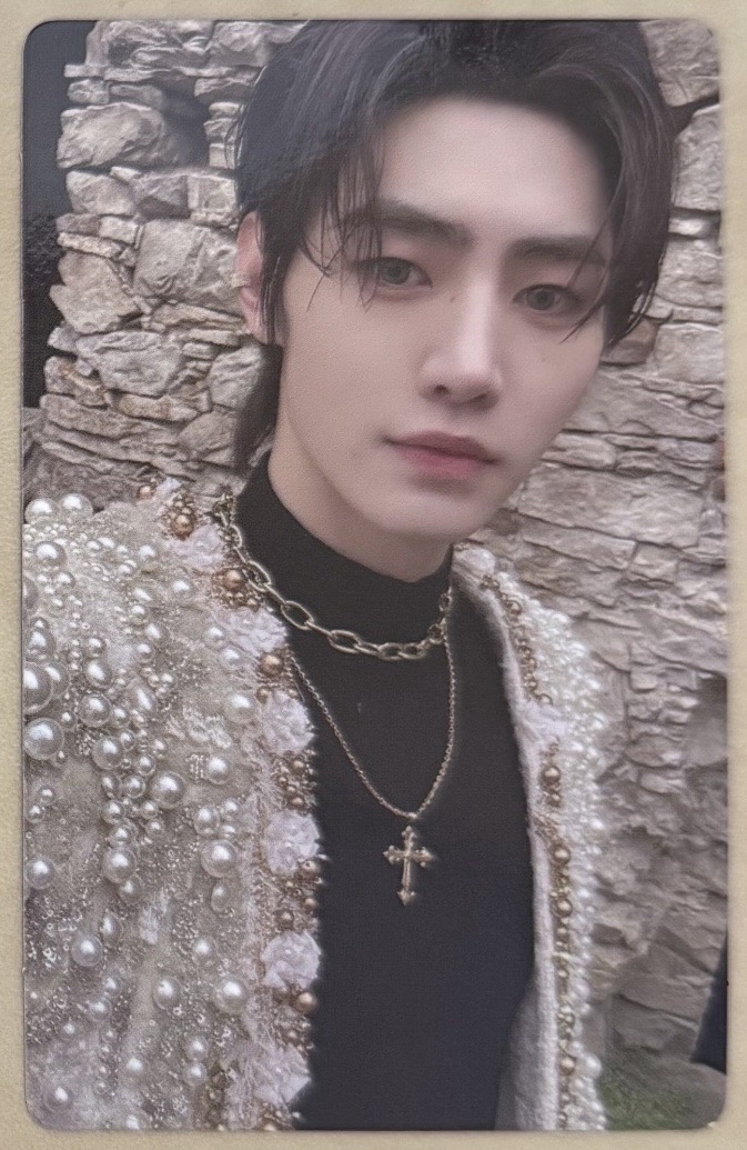 電子專 專卡（右）