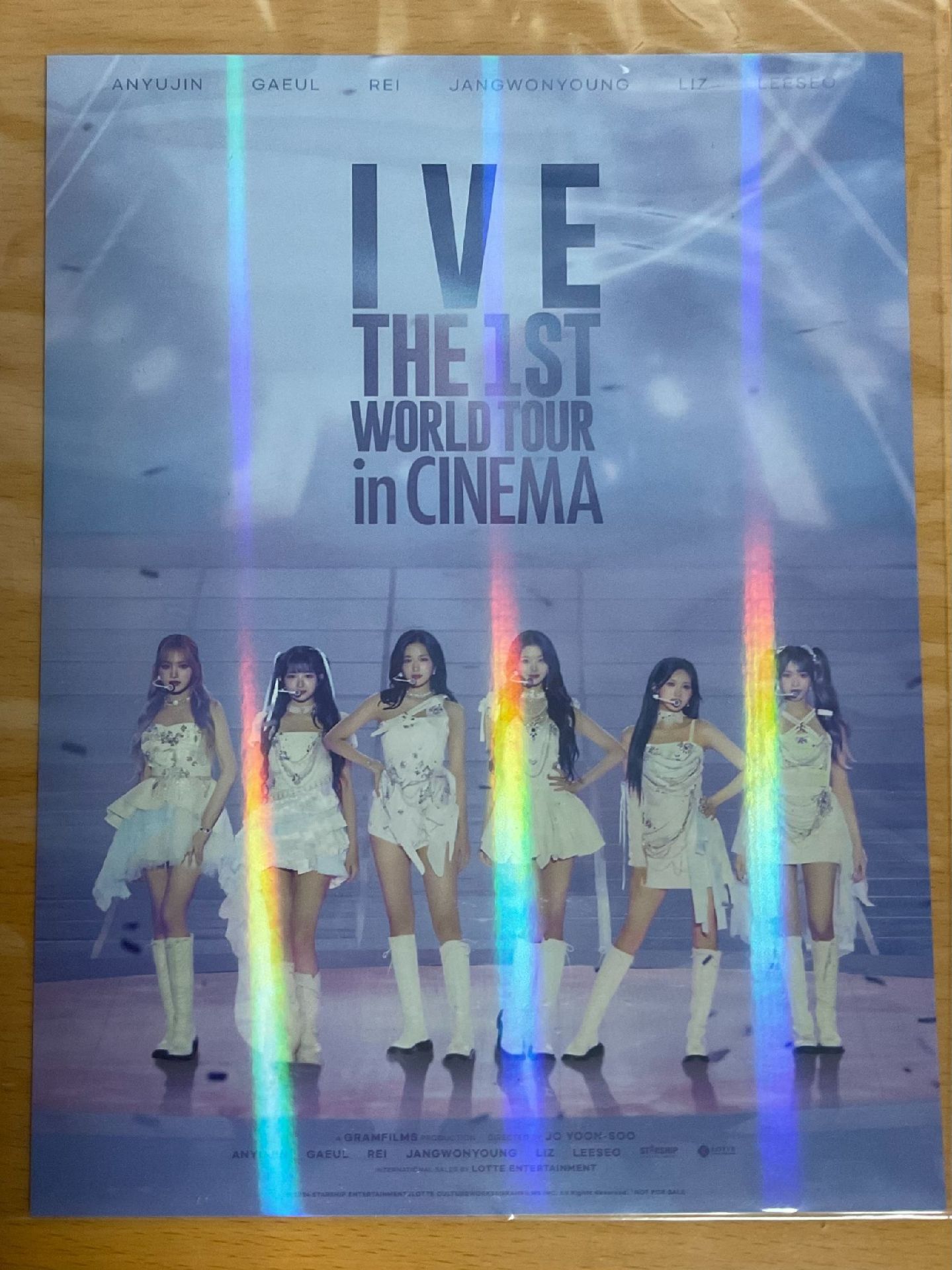 IVE電影特典 雷射小海報