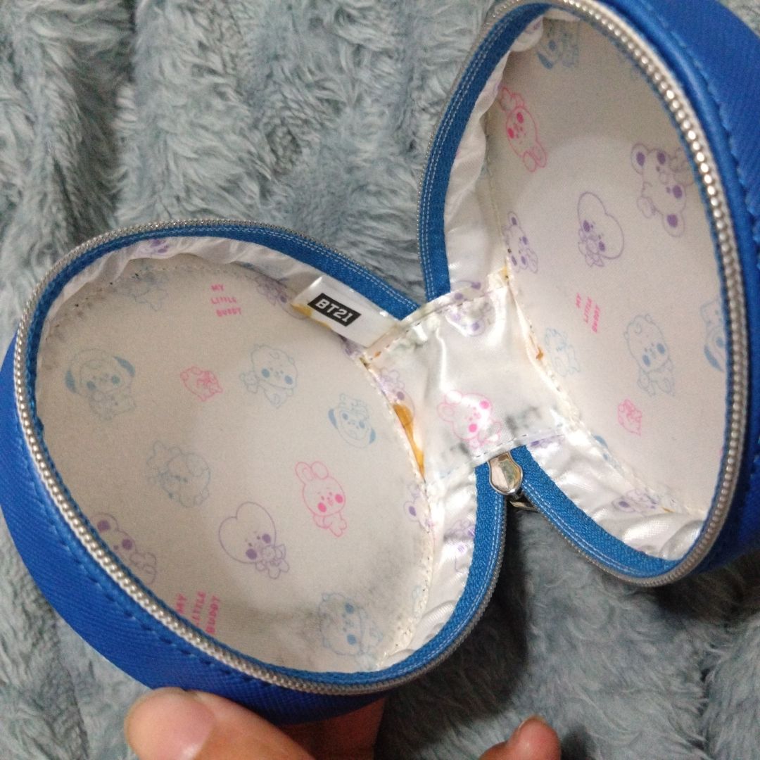 小包 內有使用痕跡