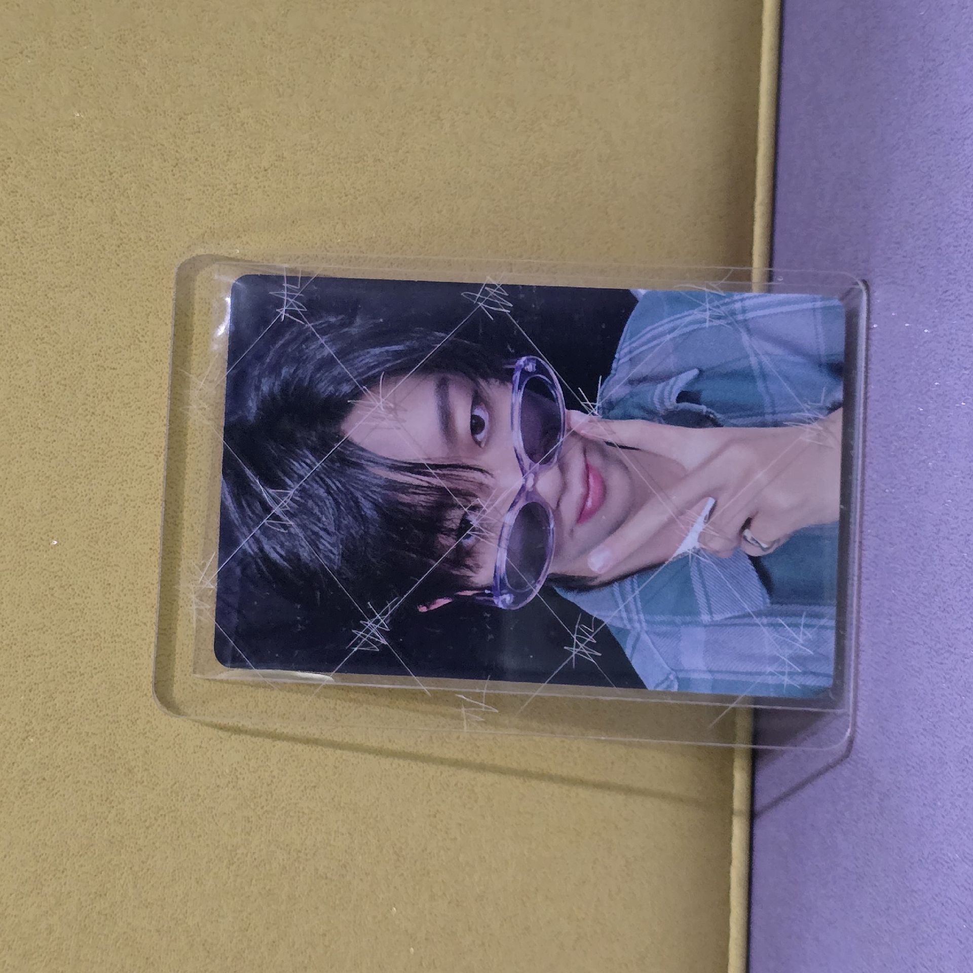 蛙蛙小八 半透明眼鏡 手指超好看