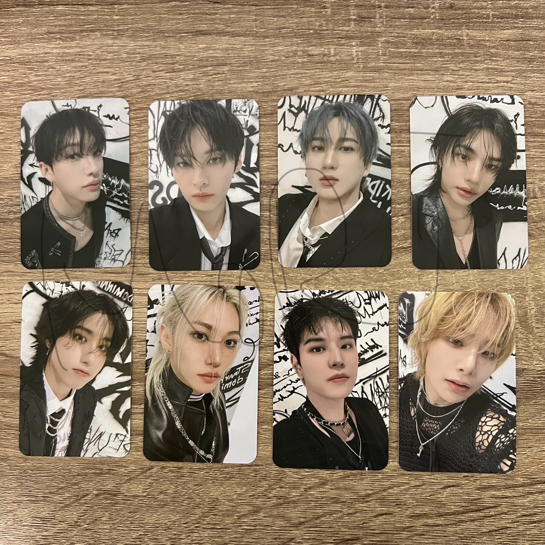 Stray kids 韓國 dominate 咖啡廳 快閃 滿額卡 小卡 昇玟