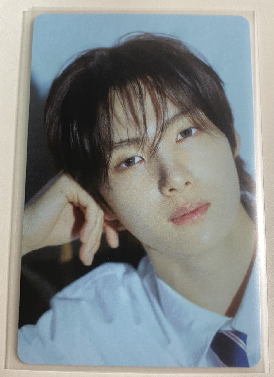 初次見面隨機快閃店卡包卡英宰