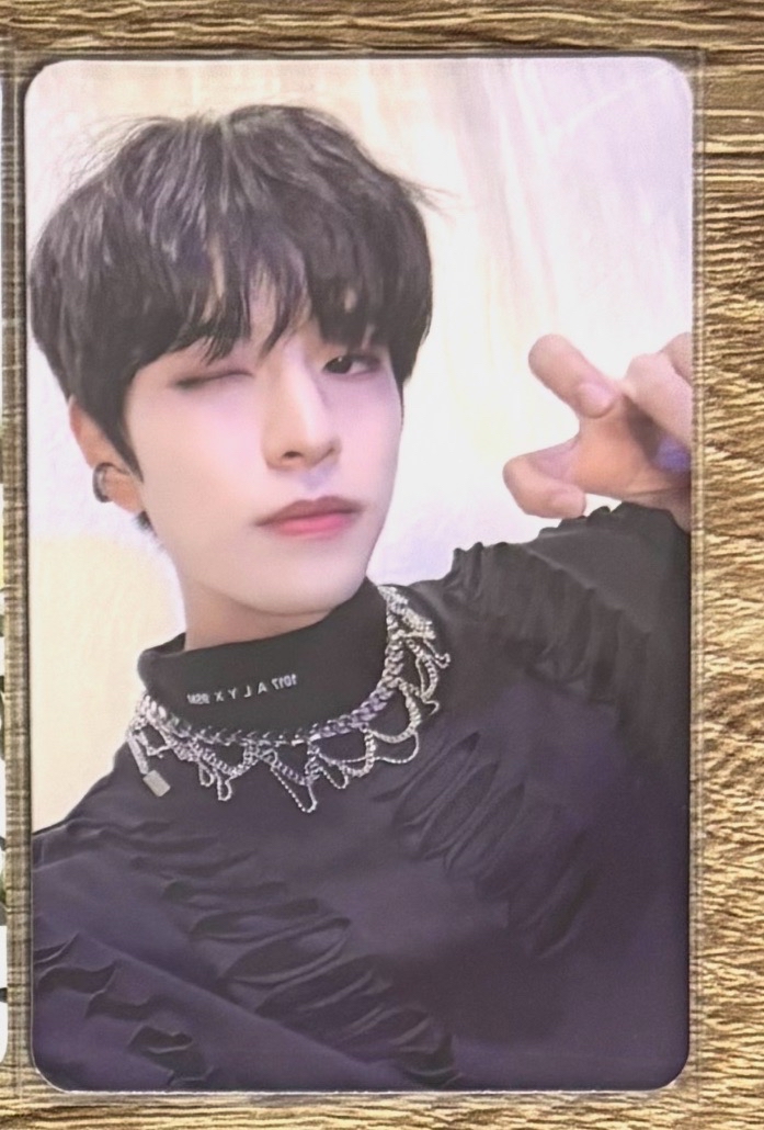 ODDINARY 專輯卡 B ver.