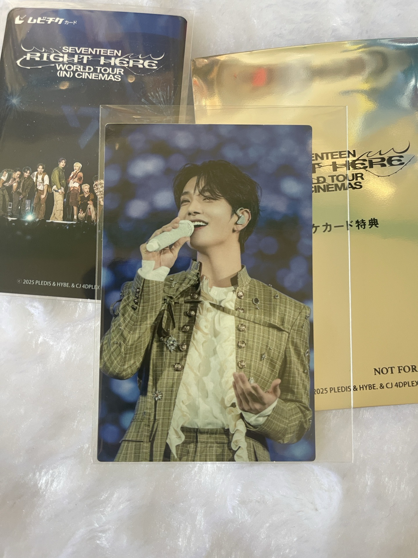 Right here 日本上映特典貼紙（秀）