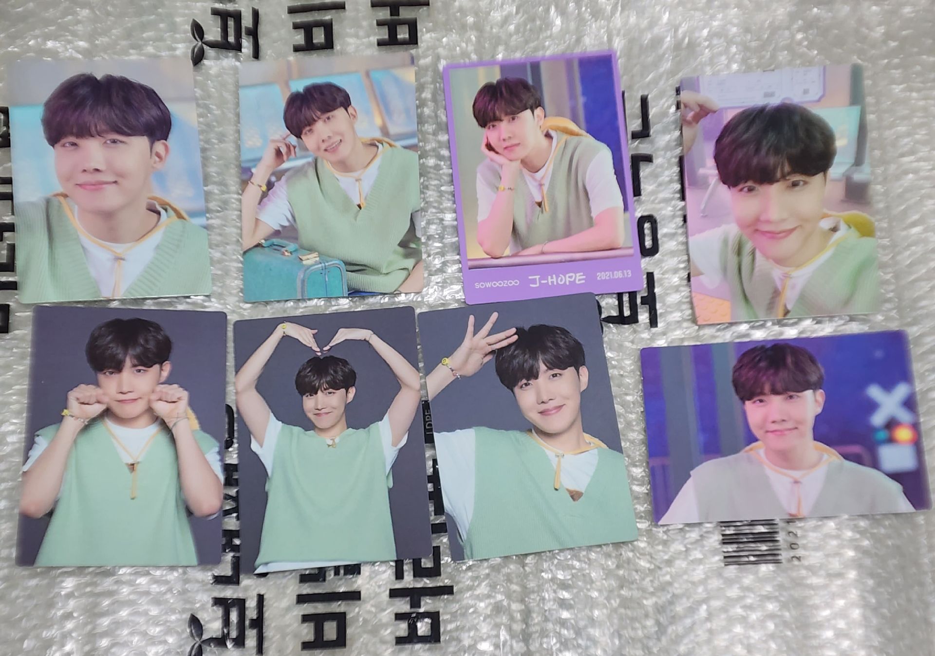 八張一組售 小宇宙