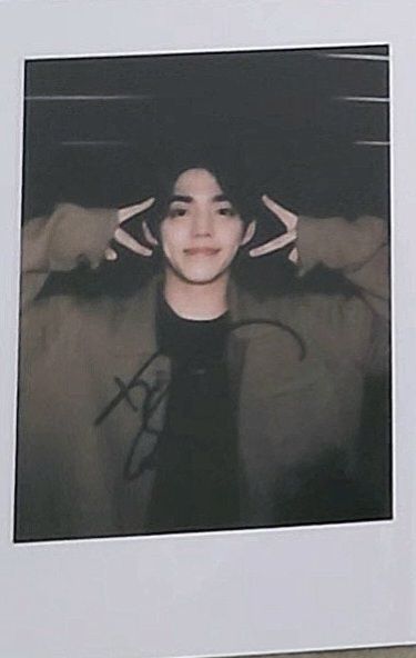 崔勝喆 一直娛復刻拍立得 雙手比耶