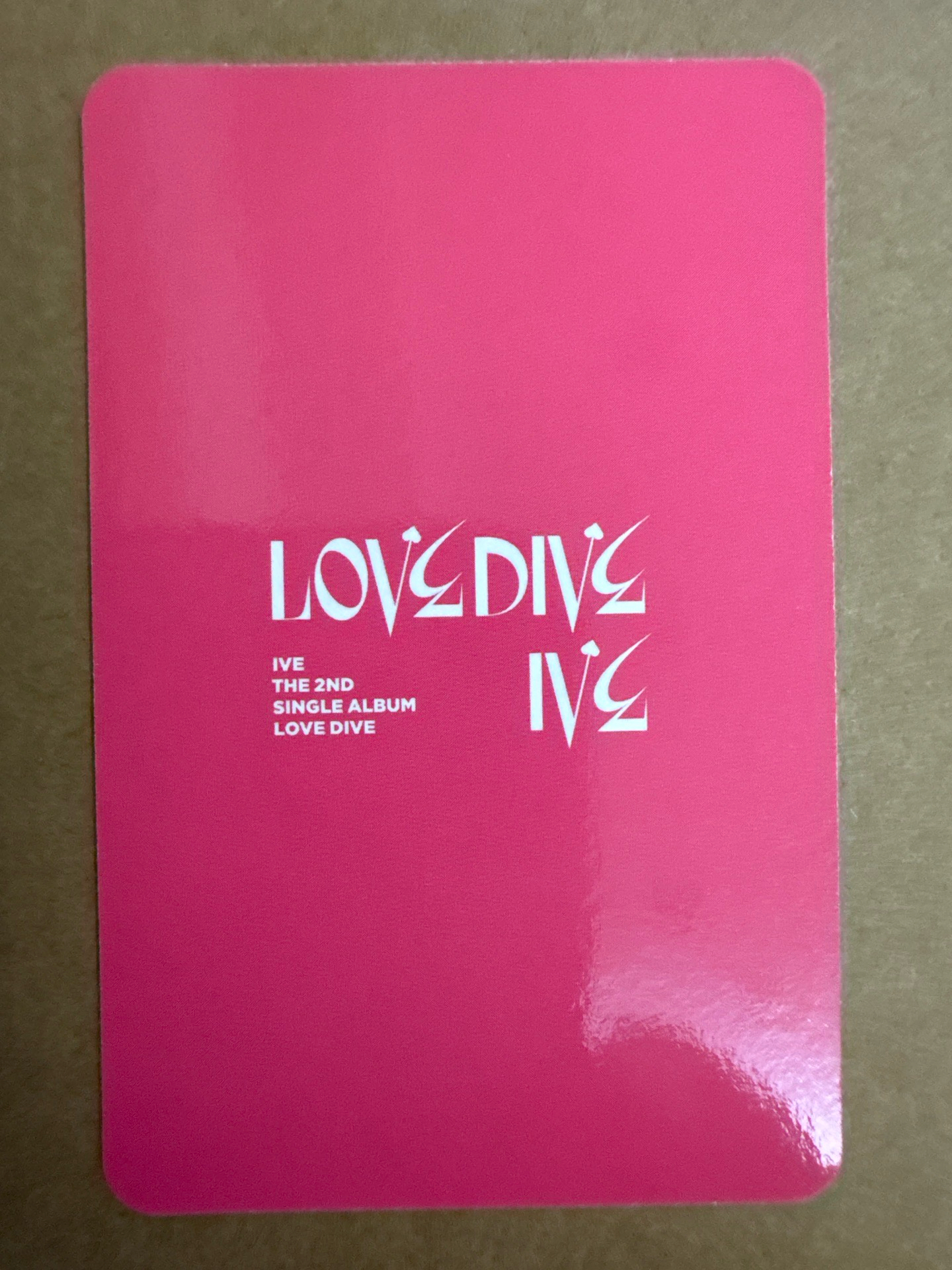 LOVE DIVE 專輯卡 3 ver.