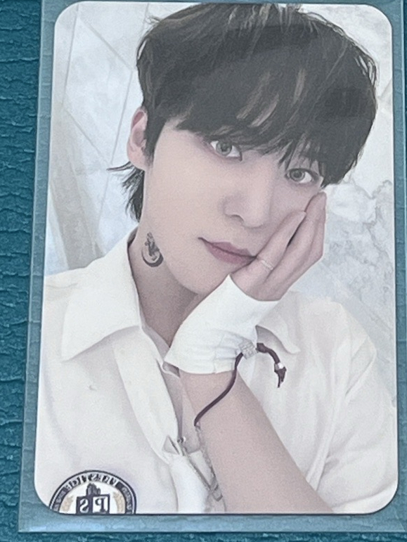 很萌的捧臉專卡