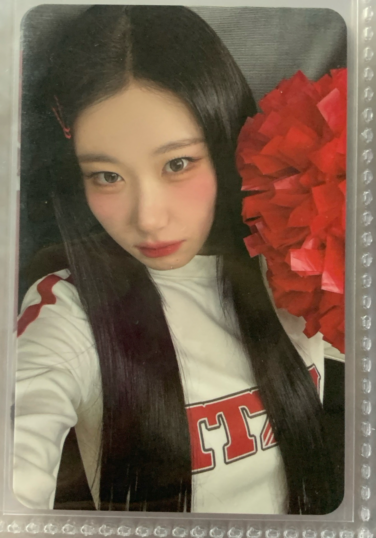 ITZY 可愛彩領 四期會員禮 拿著彩球叫你加油