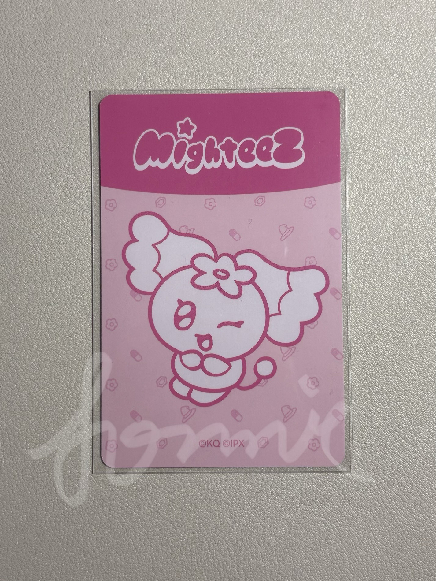 Mighteez大臉抱枕卡 尚