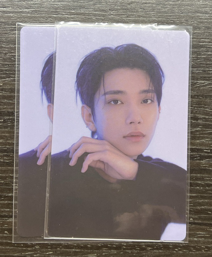 秀 FOLLOW AGAIN 隨機卡14號