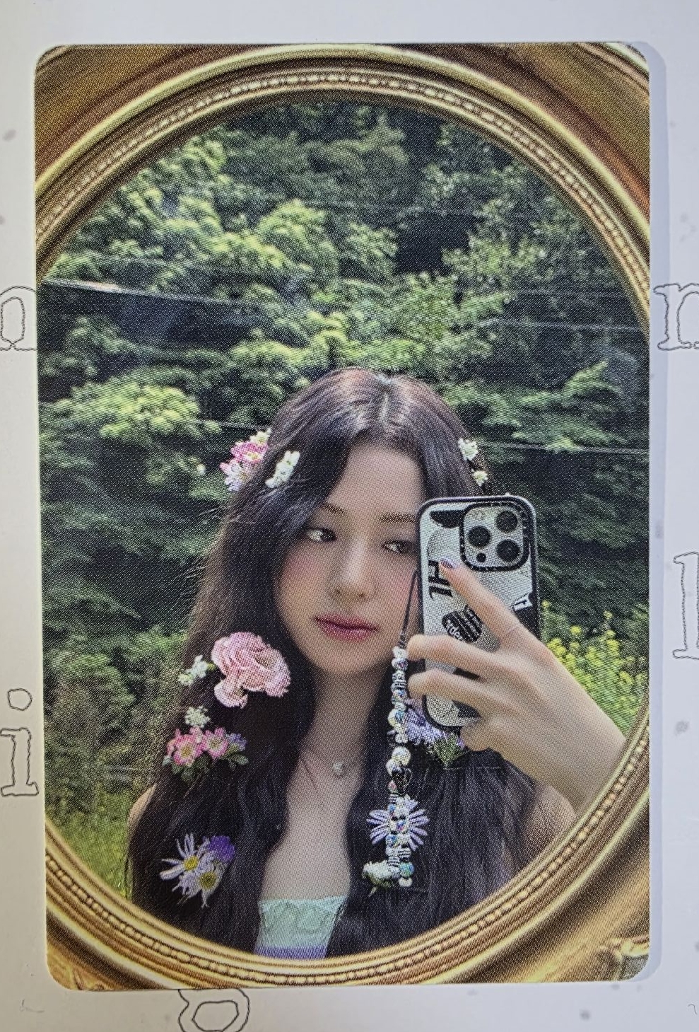 LE SSERAFIM 允真 dicon雜誌卡 對鏡允
