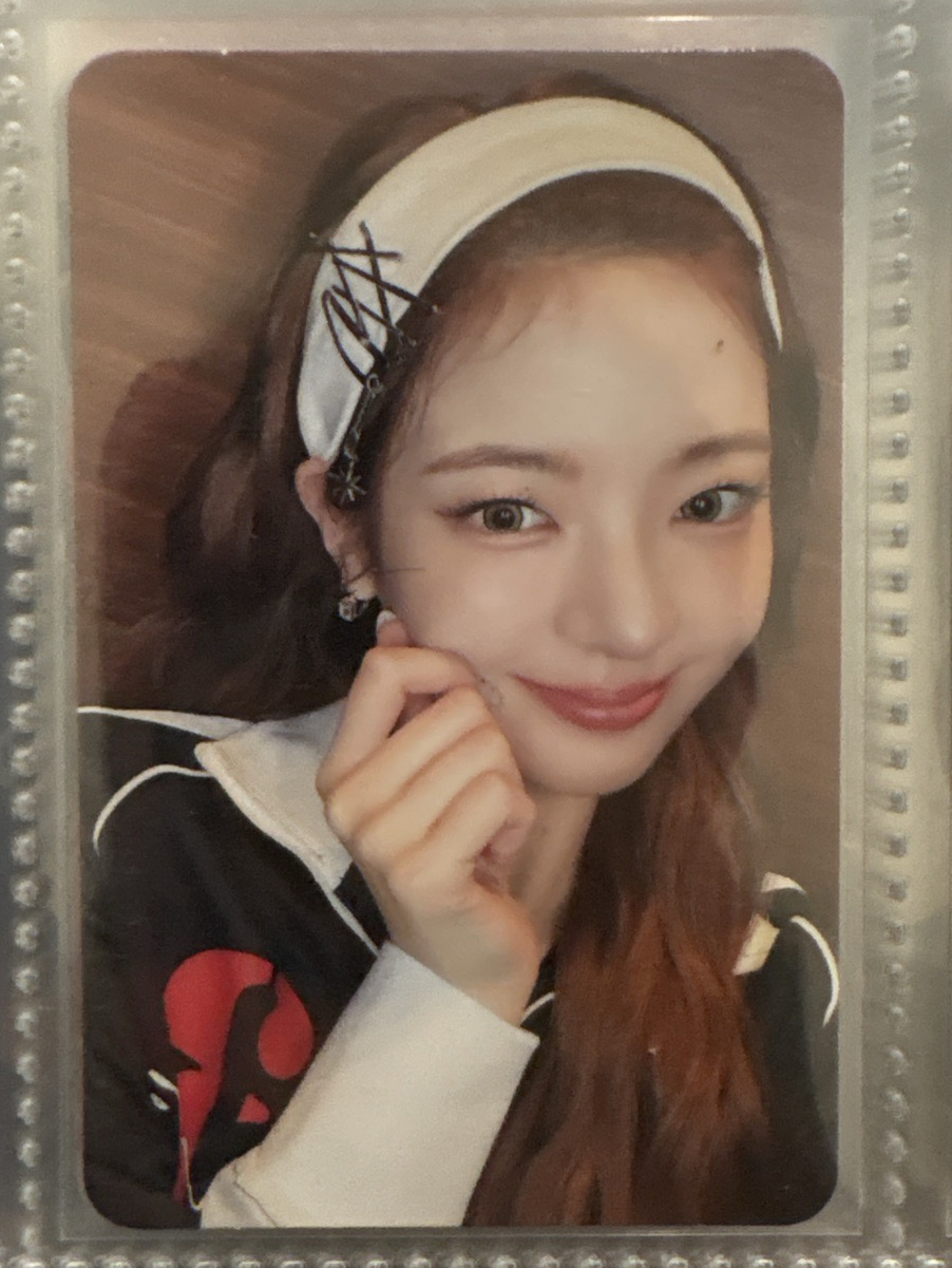 ITZY LIA 小卡 特典 gold Ms