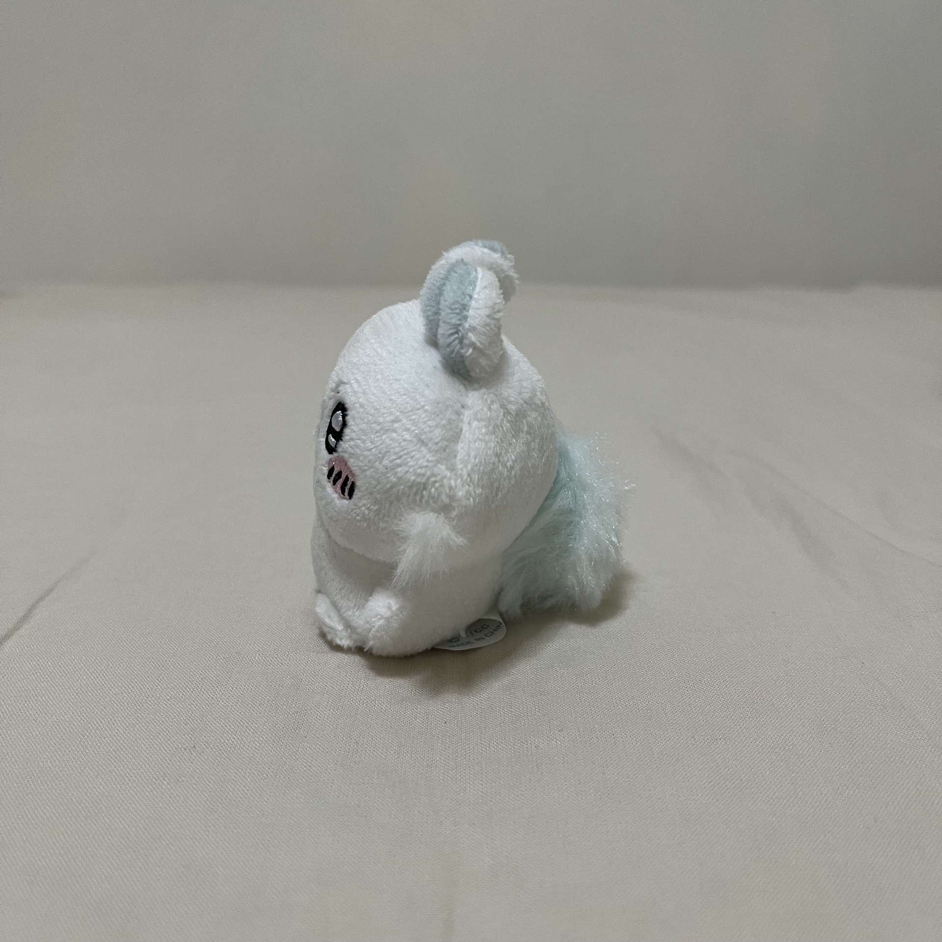 吉伊卡哇 Chiikawa ちいかわ 小桃坐姿扭蛋 ꒰՞o̴̶̷̤ᾥo̴̶̷̤՞꒱