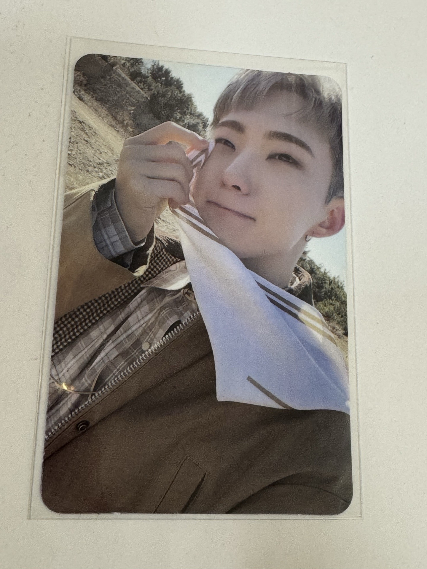  hoshi 假哭榮