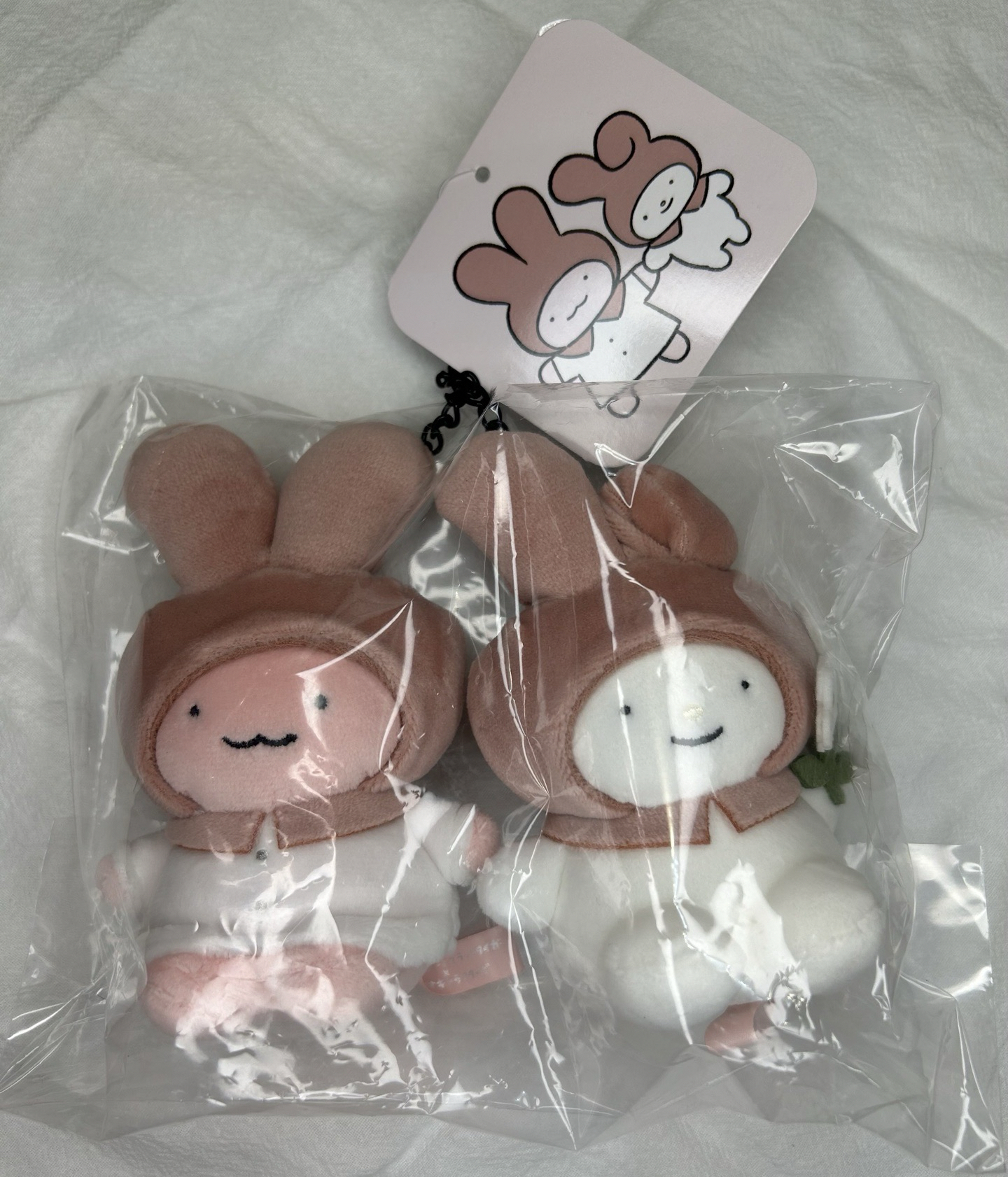 <兩組當天出貨>小白虎與黑虎蝦 × 三麗鷗角色 迷你吊飾雙入組（兔兔醫生 & My Melody）