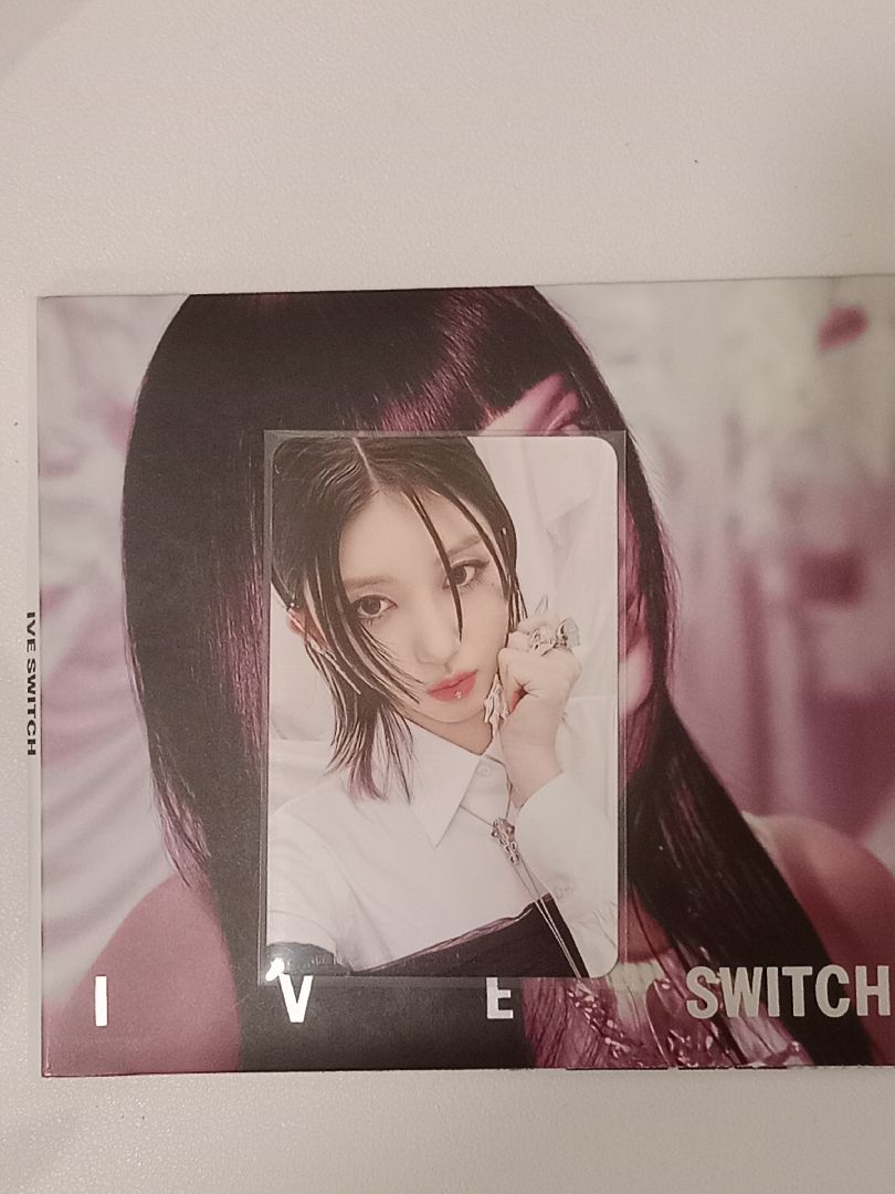《IVE SWITCH》秋單封卡