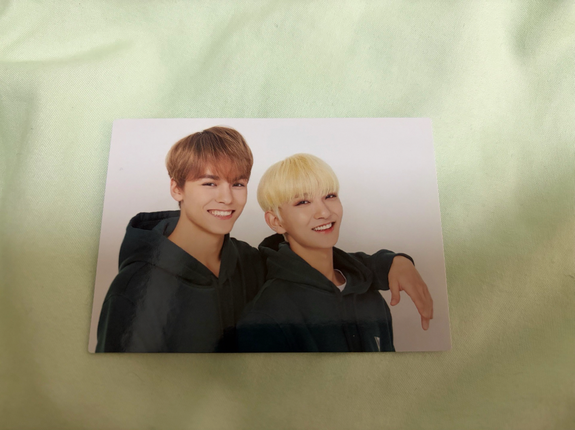 SVT 隨機卡（有對光瑕）