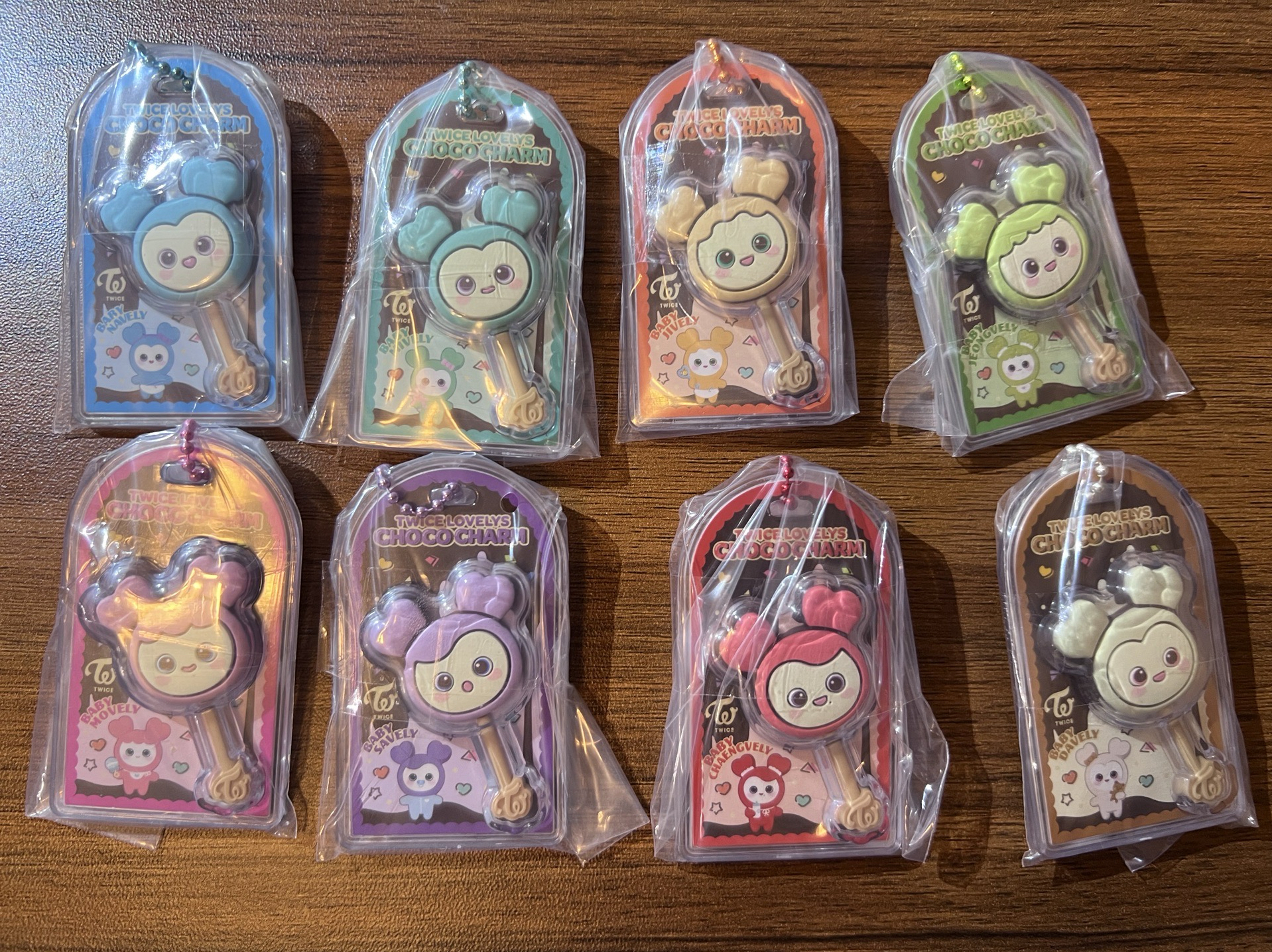 TWICE 萬代巧克力吊飾