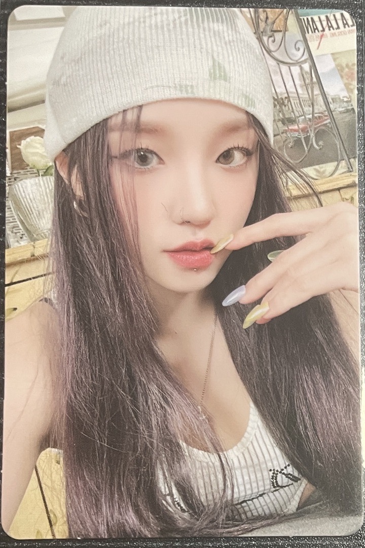 《I feel》電子專專卡琦