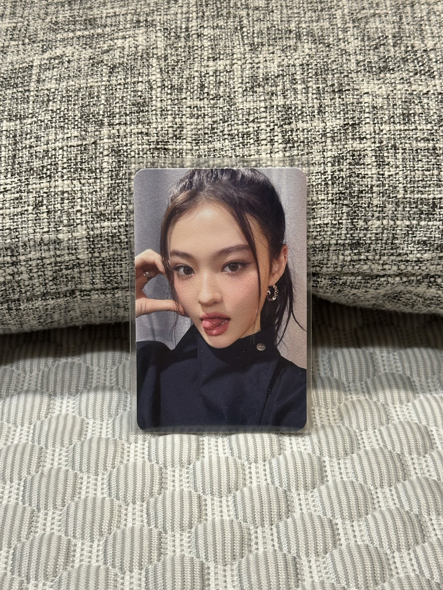 MEOVV｜yeti簽售特典卡Ella