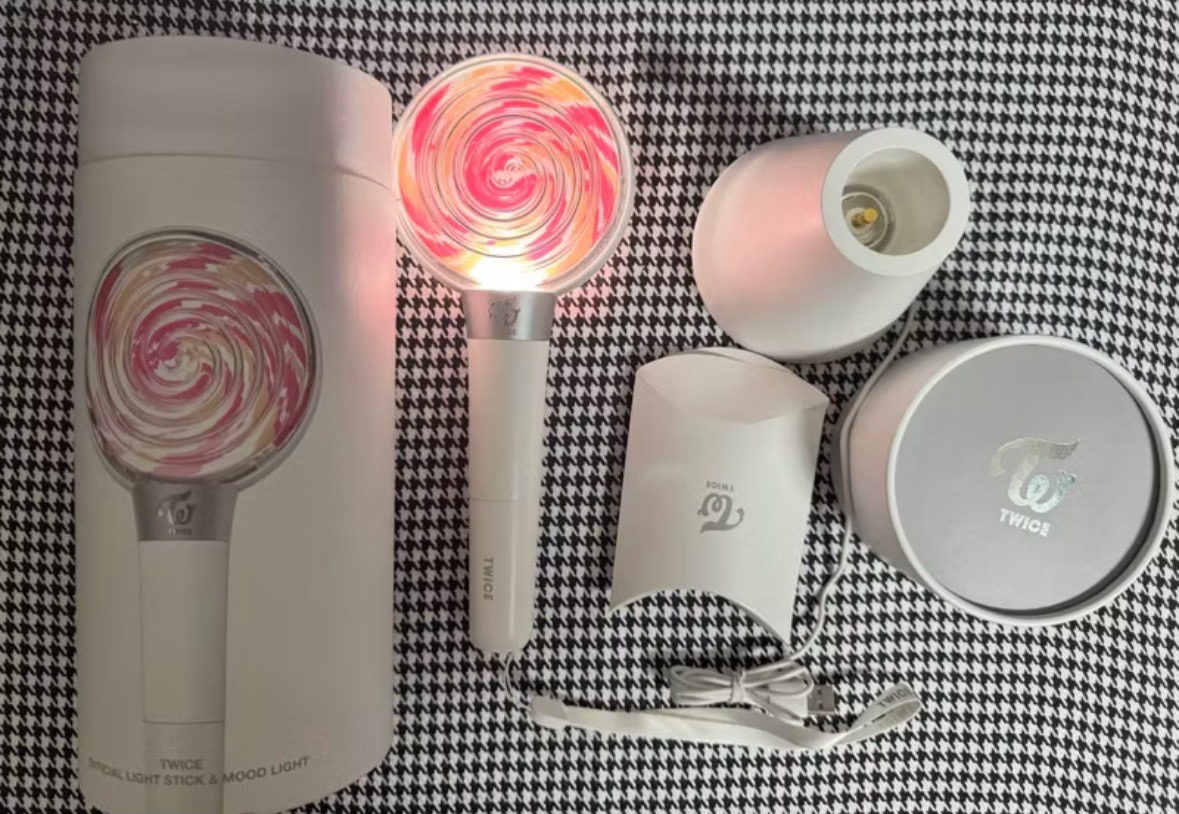 【現貨】 TWICE 絕版 一代 手燈 應援棒 糖果棒