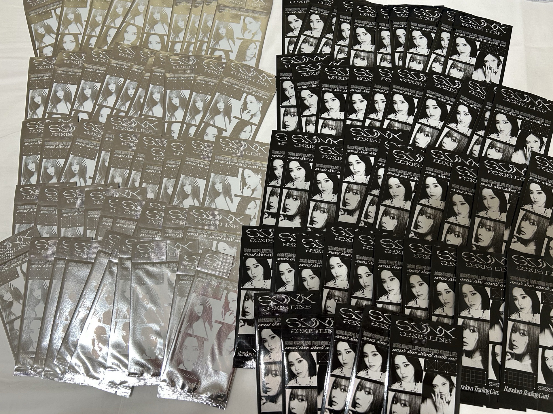 首爾三巡場周 未拆隨機卡包