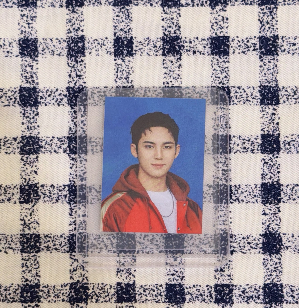 25年克拉島證件照 金珉奎 金玟奎 送圖二