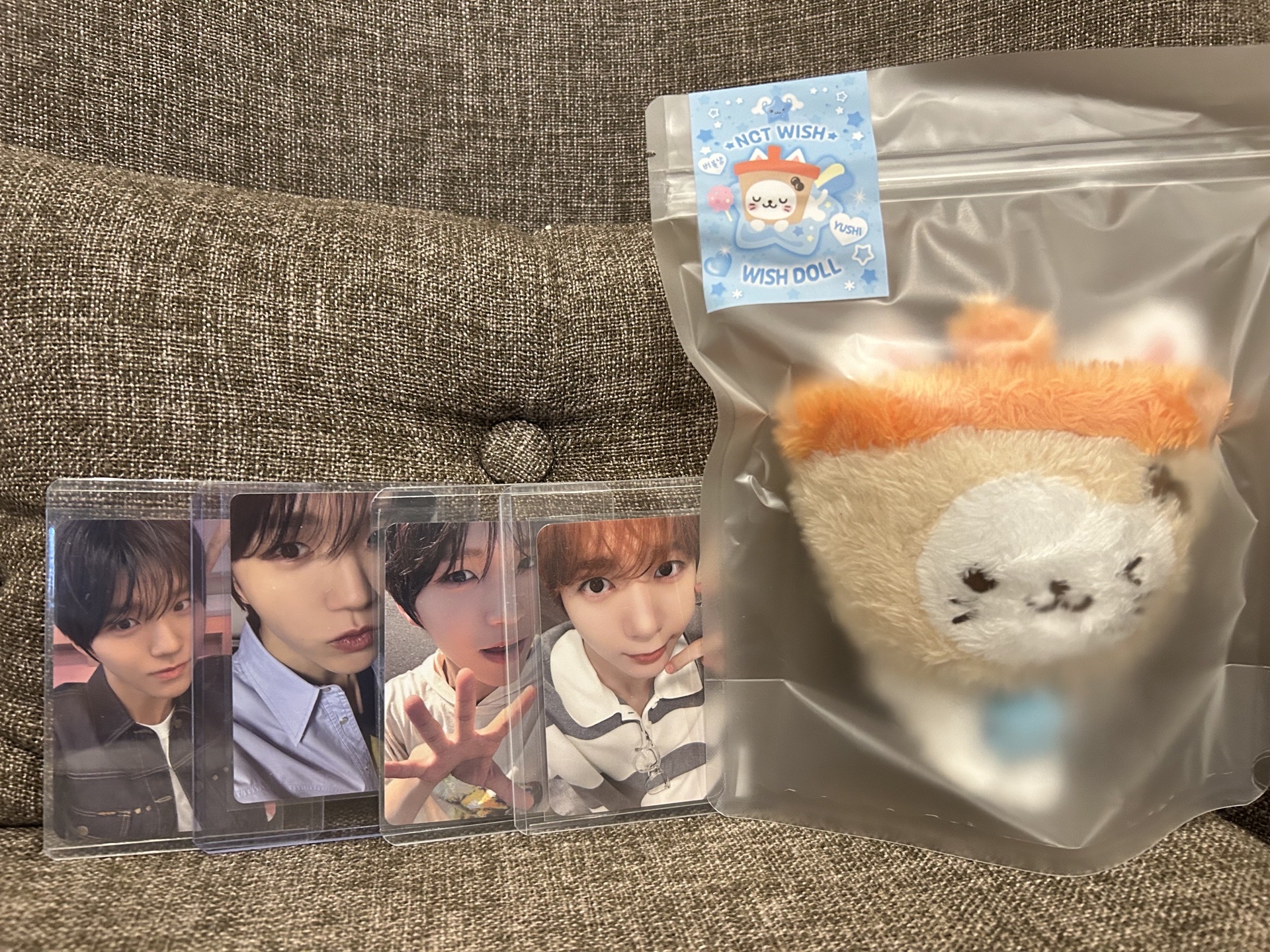 奶茶貓➕四張小卡