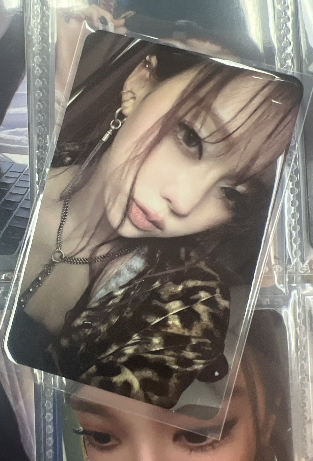 金冬天 Case專輯B版小卡 Dirty Work