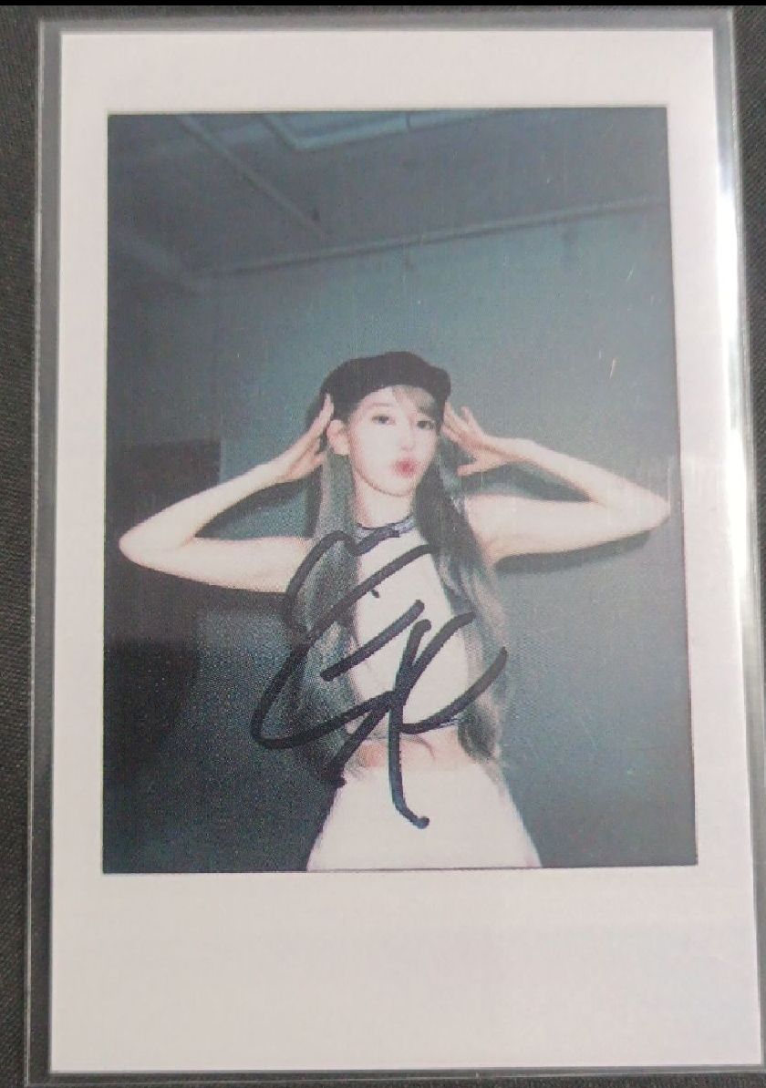 櫻花中國TMRW雜誌+拍立得3張