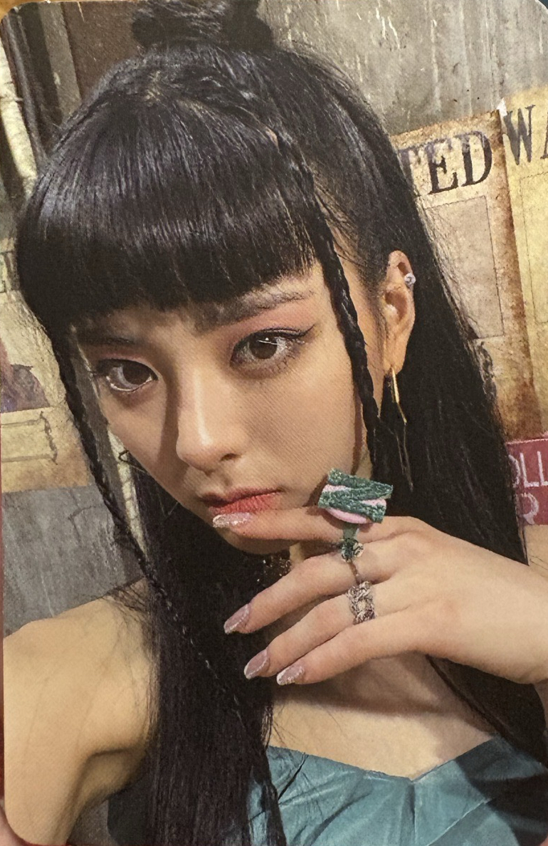 ITZY Yuna 有娜 小卡 not shy
