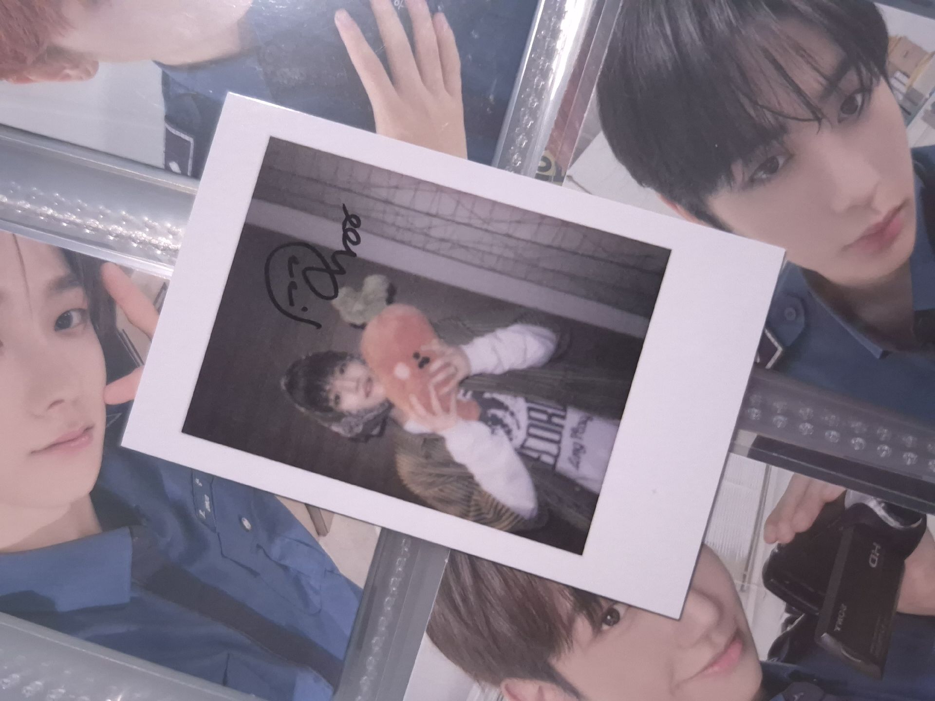 HOW 李常赫yzy水果拍立得