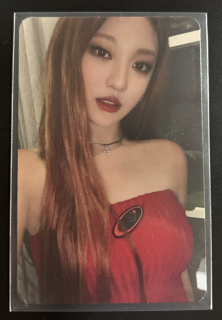 my world專卡寧 眼神很勾人