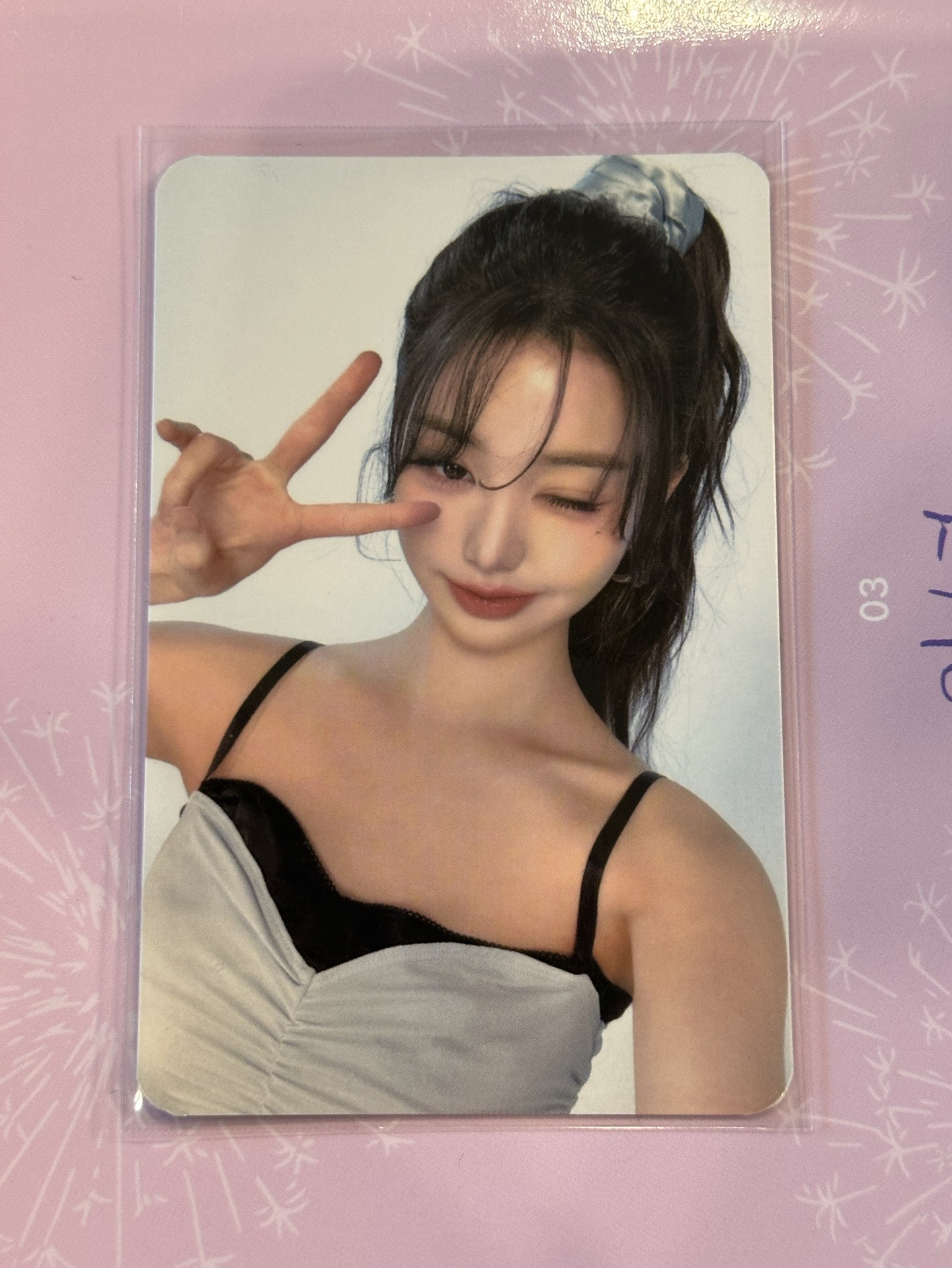 amuse代言卡員瑛