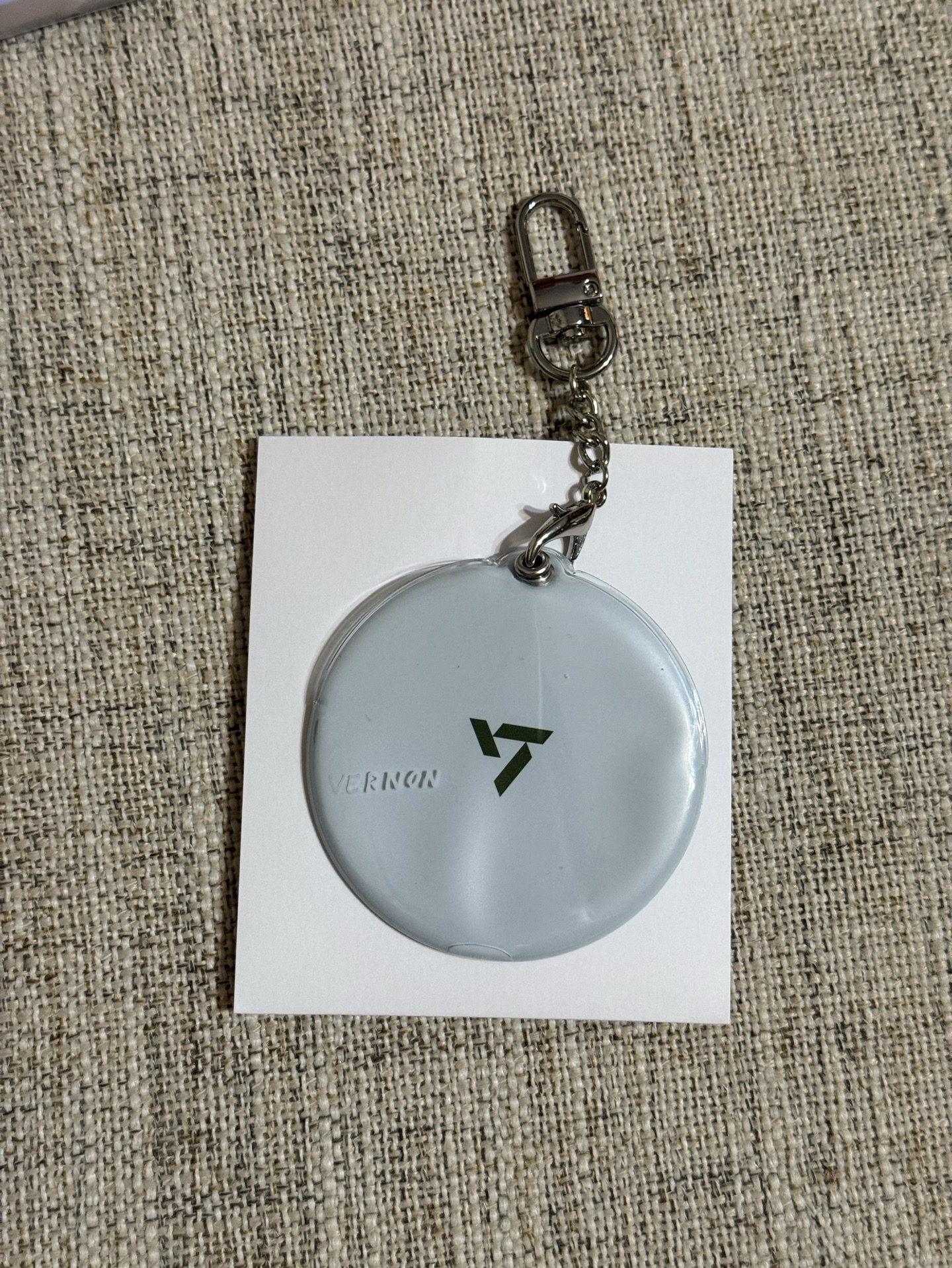 ✨RIGHT HERE小扇套吊飾✨VERNON🐻‍❄️