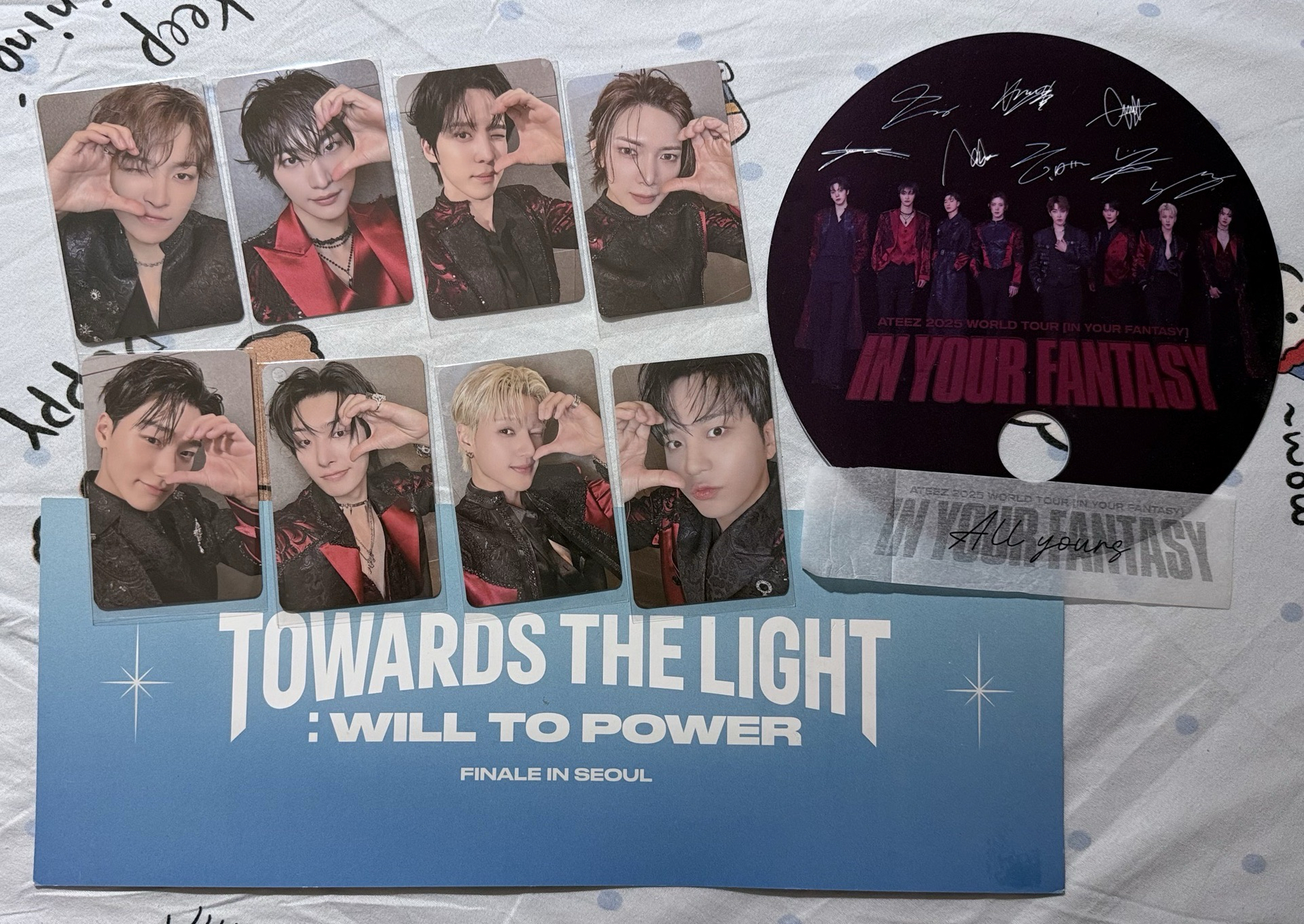 2025WORLD TOUR [IN YOURFANTASY］彩排卡&彩帶&印製簽名扇&應援牌