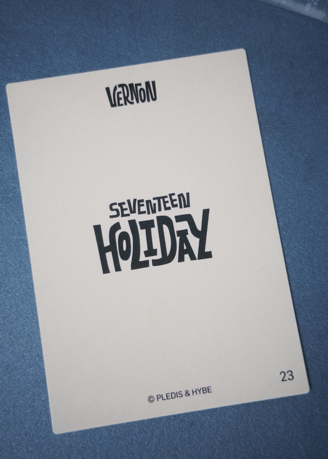 25’Holiday Vernon隨機卡23