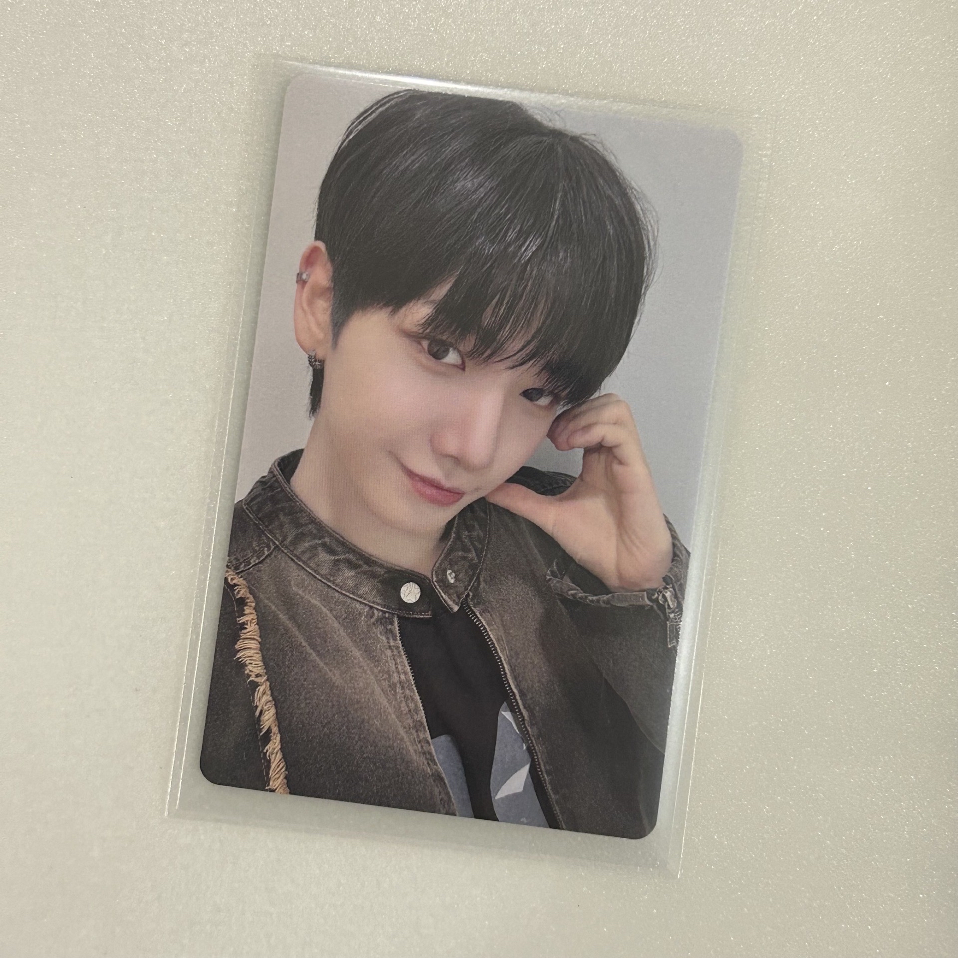 明宰鉉 HOW yzy中背