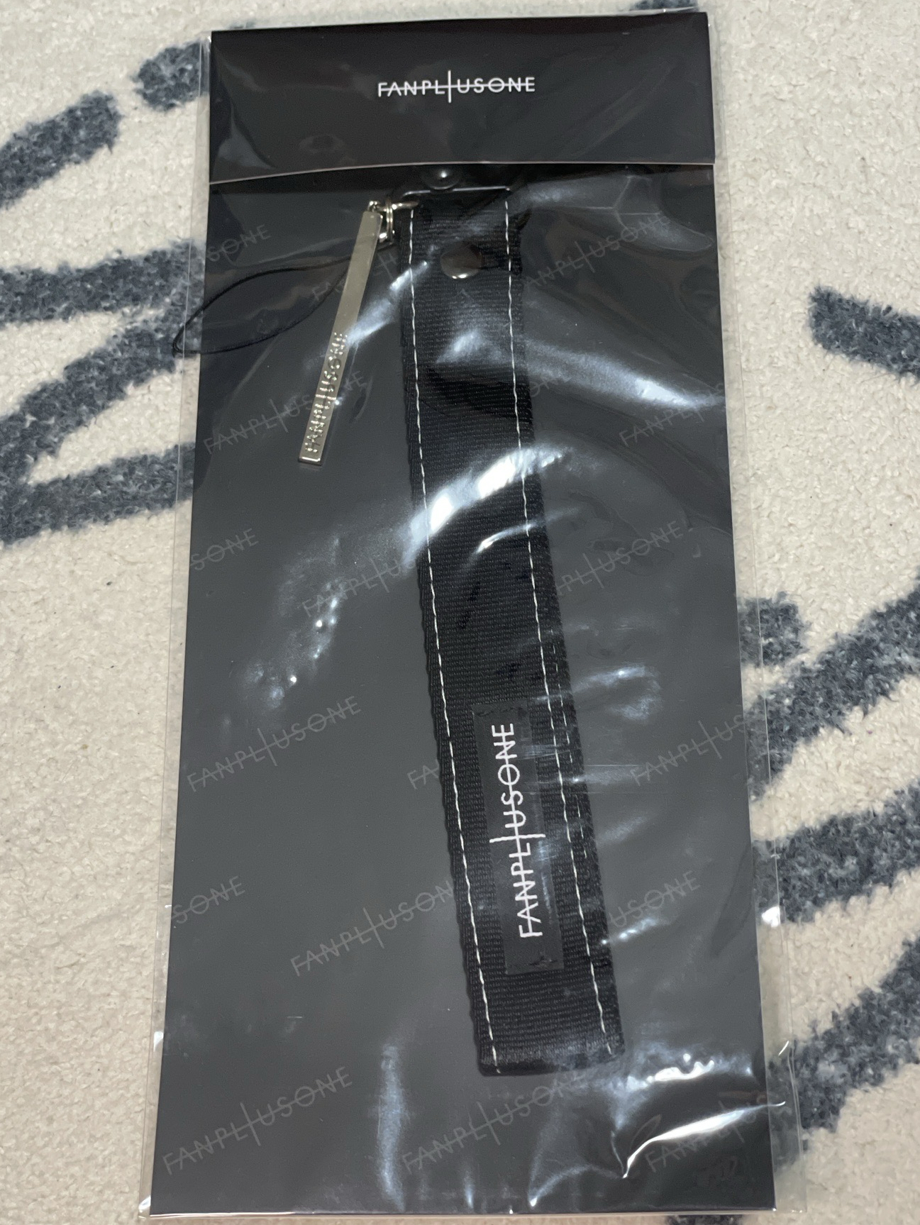 GD 手燈掛繩 FANPLUSONE 白色字體