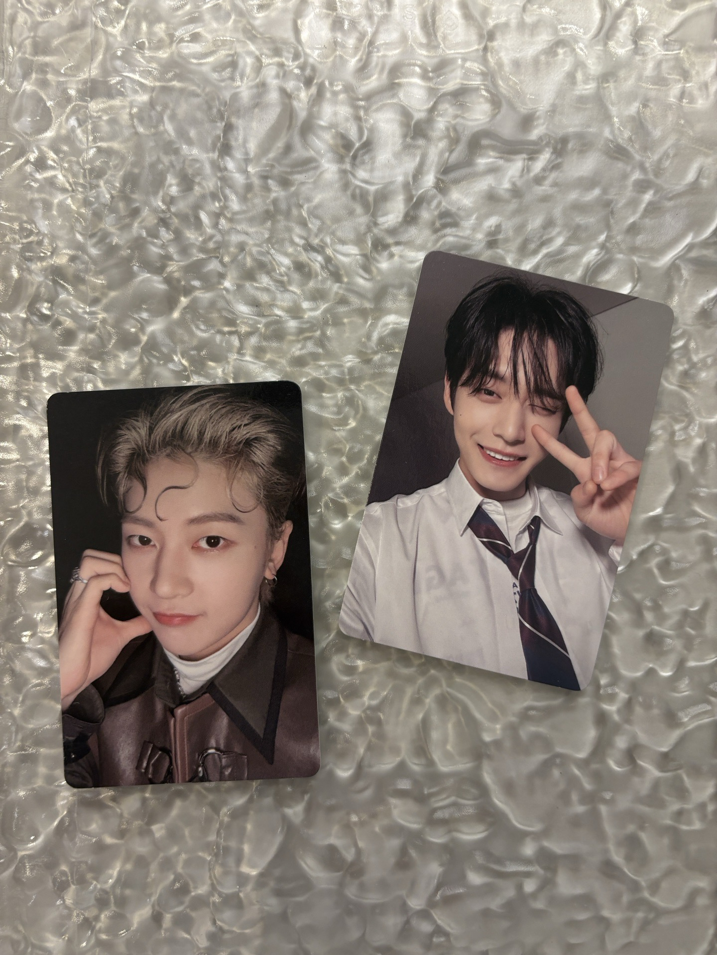 雄修一個比心🫰🏻一個比耶✌🏻