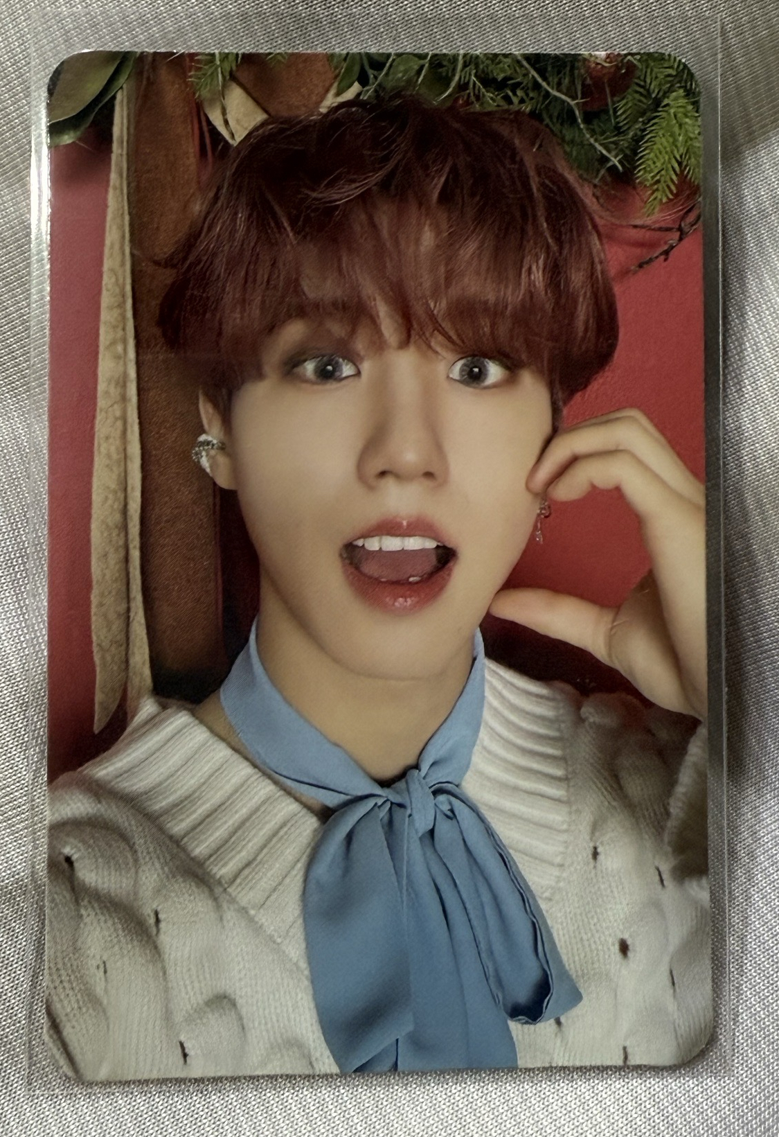 STRAYKIDS  紅底 韓知城