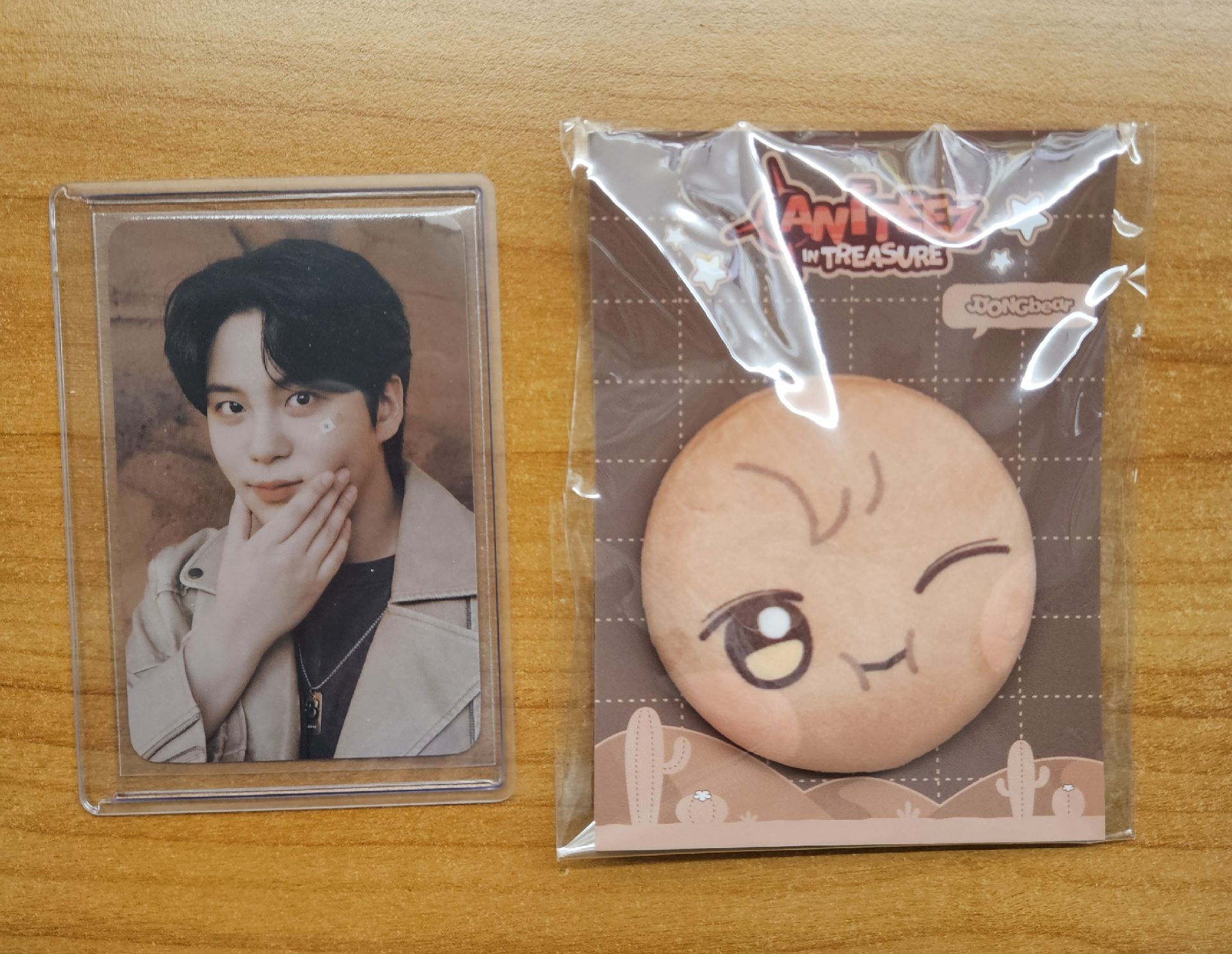 ATEEZ ANITEEZ 日本限定徽章含小卡 呂尚 傘 友榮 鍾浩