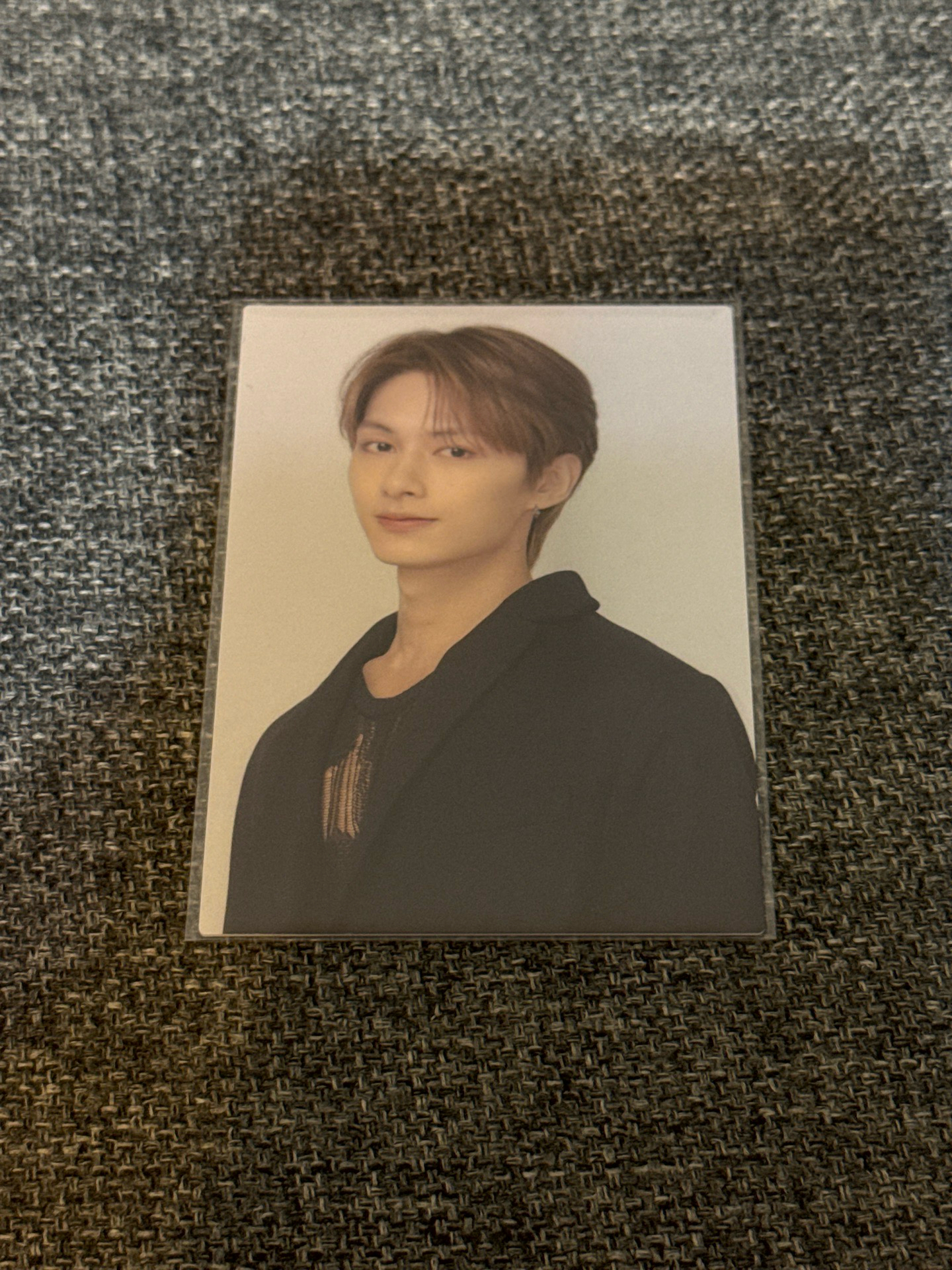 Follow 日巡 隨機卡包卡 俊