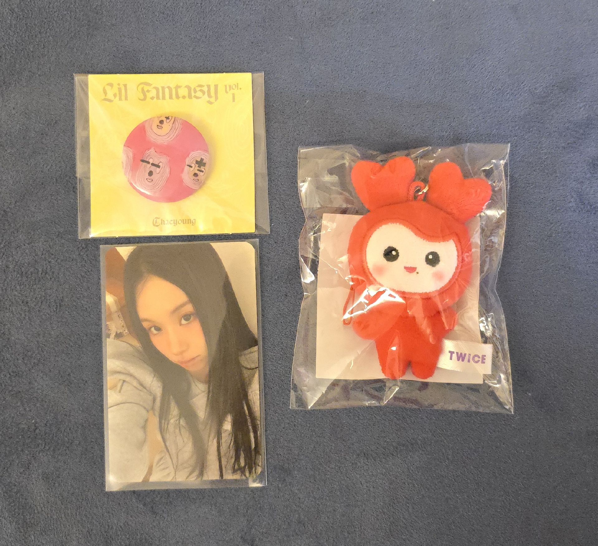 TWICE 彩瑛 solo特典 豆豆眼娃